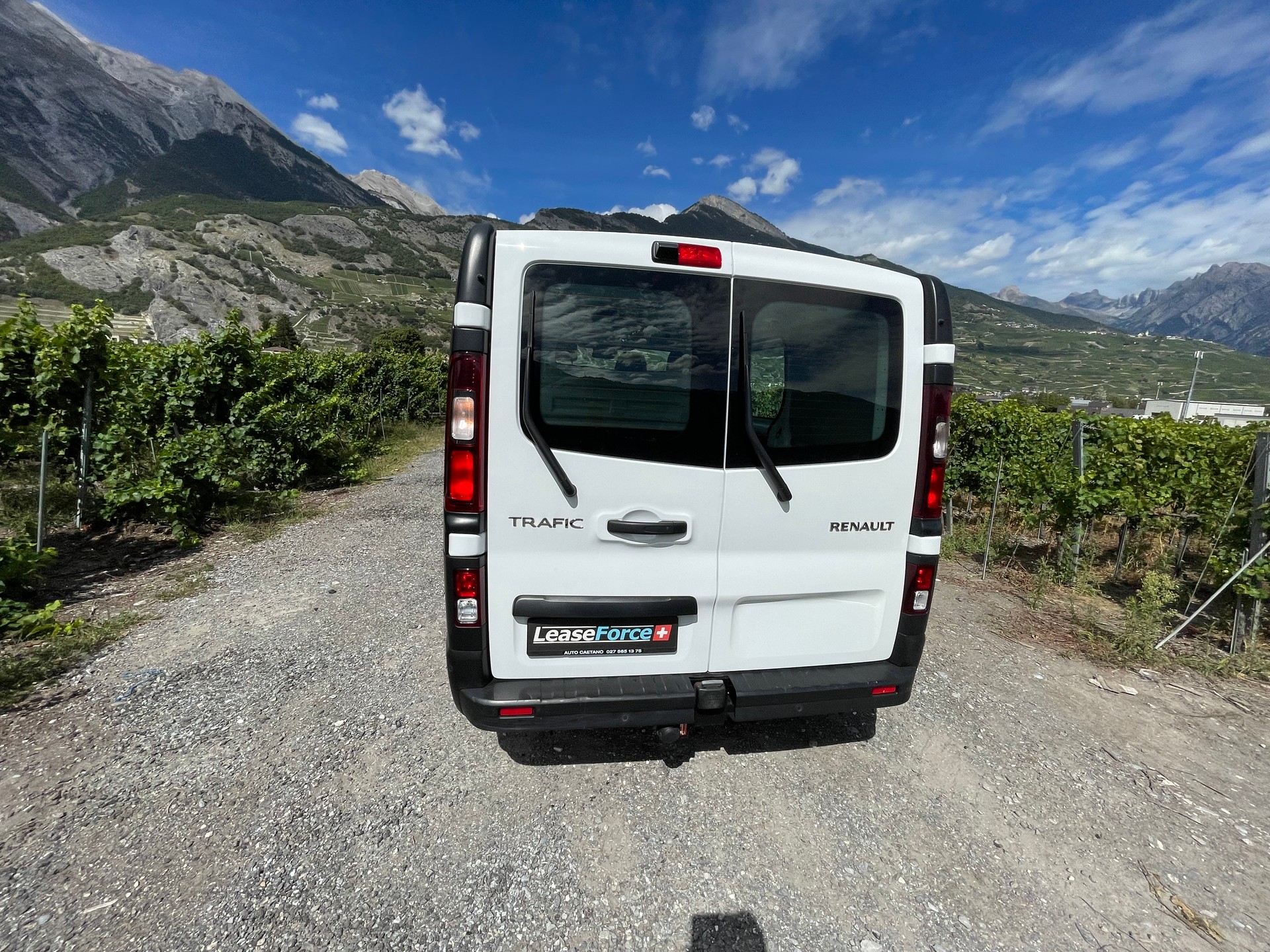 RENAULT Trafic 2.0 Blue dCi 130 Advance L1H1-image-8