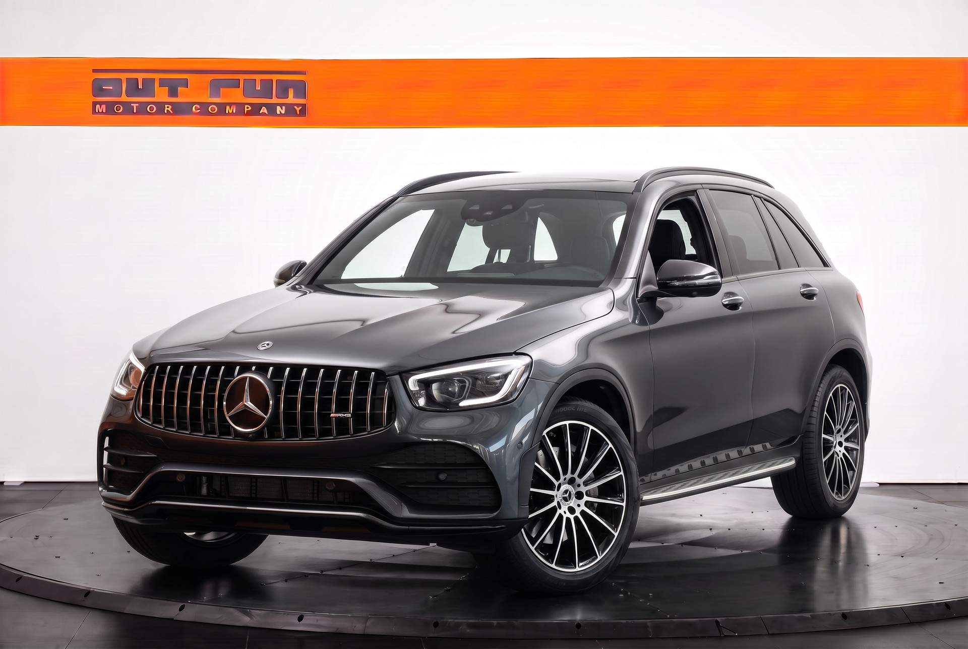 MERCEDES-BENZ GLC 300 AMG Line 4Matic Graphite Grey