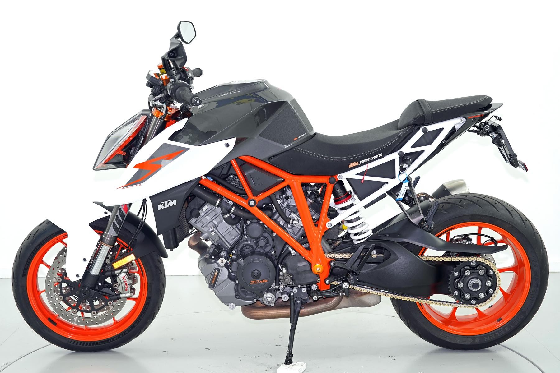 KTM 1290 Super Duke R ABS-image-4