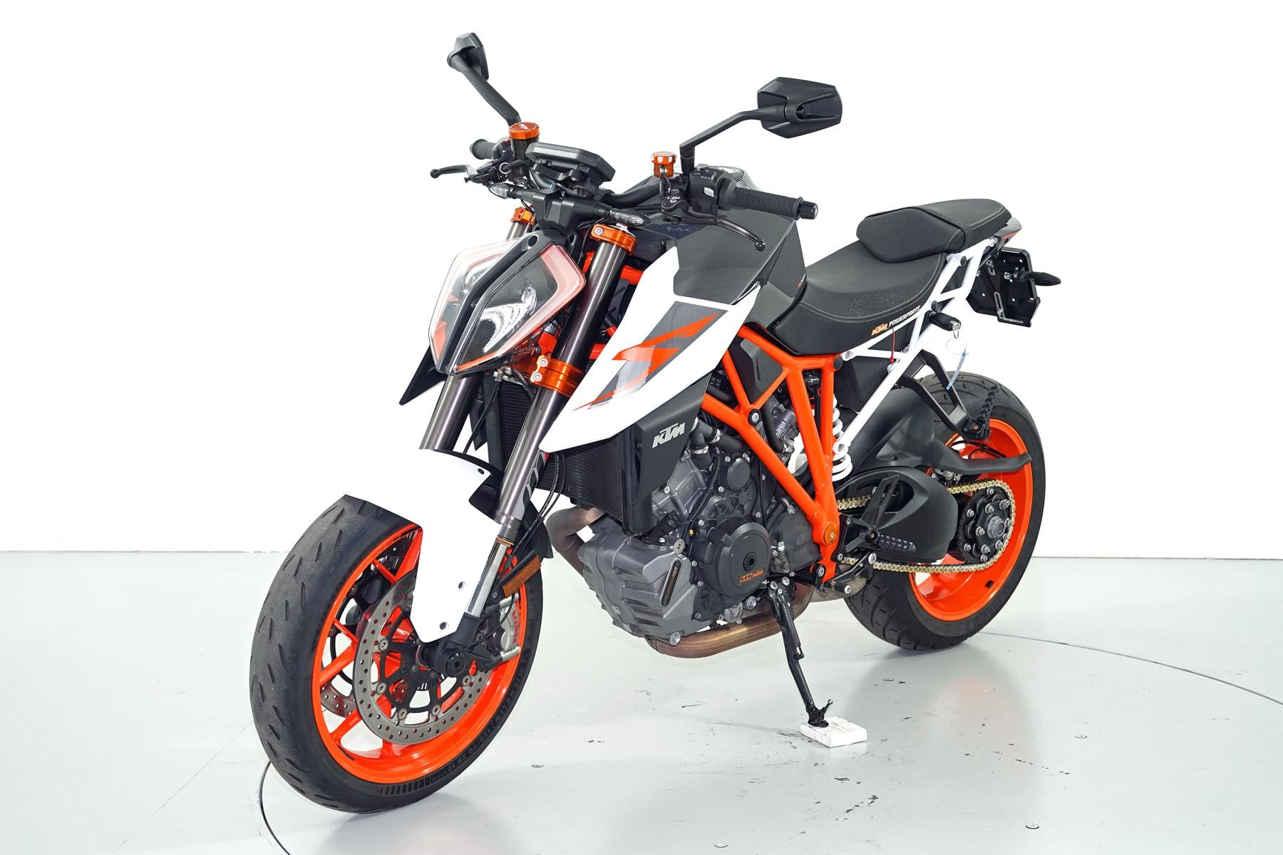 KTM 1290 Super Duke R ABS-showroom-element-2