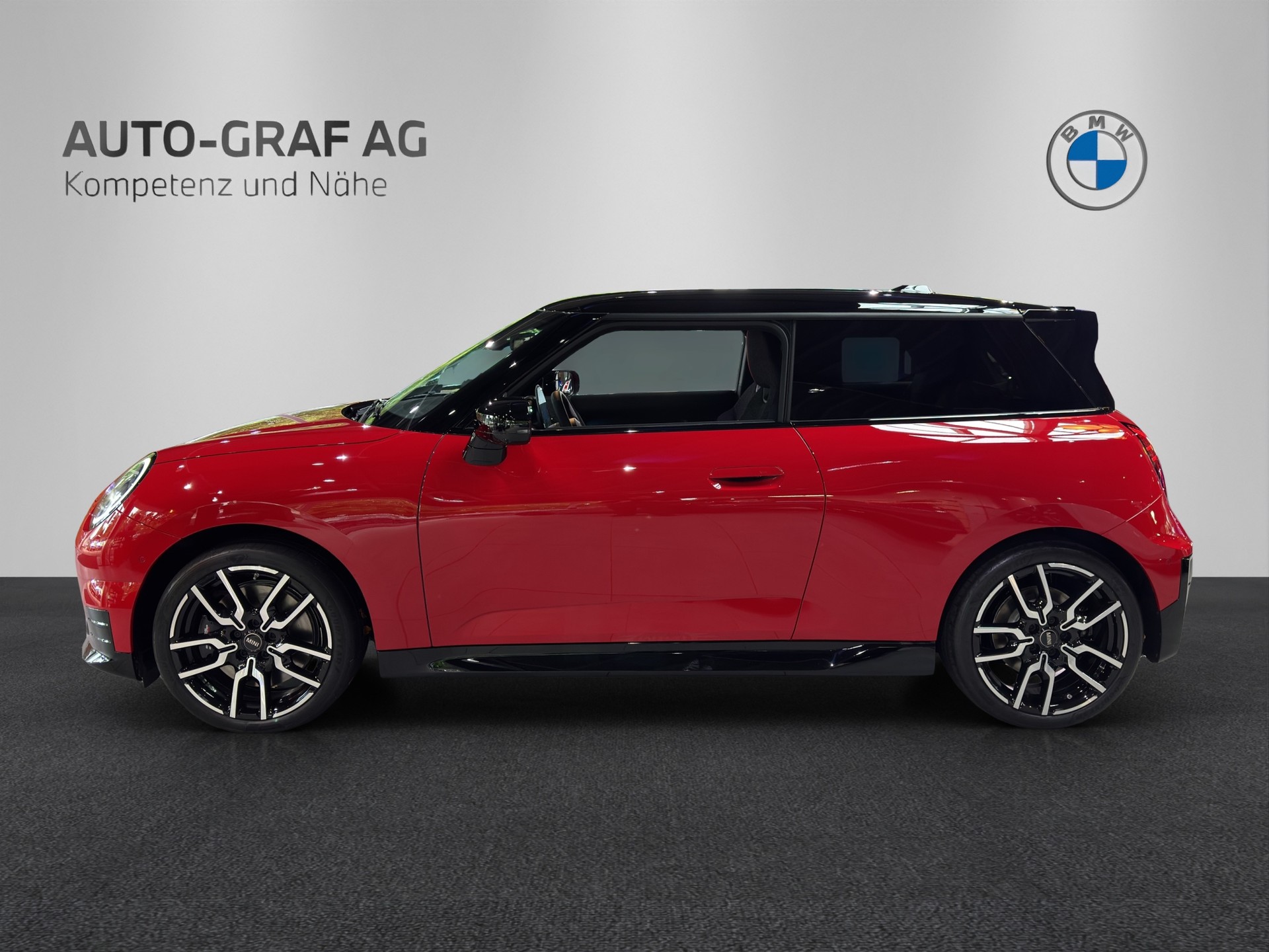 MINI Cooper SE-image-1