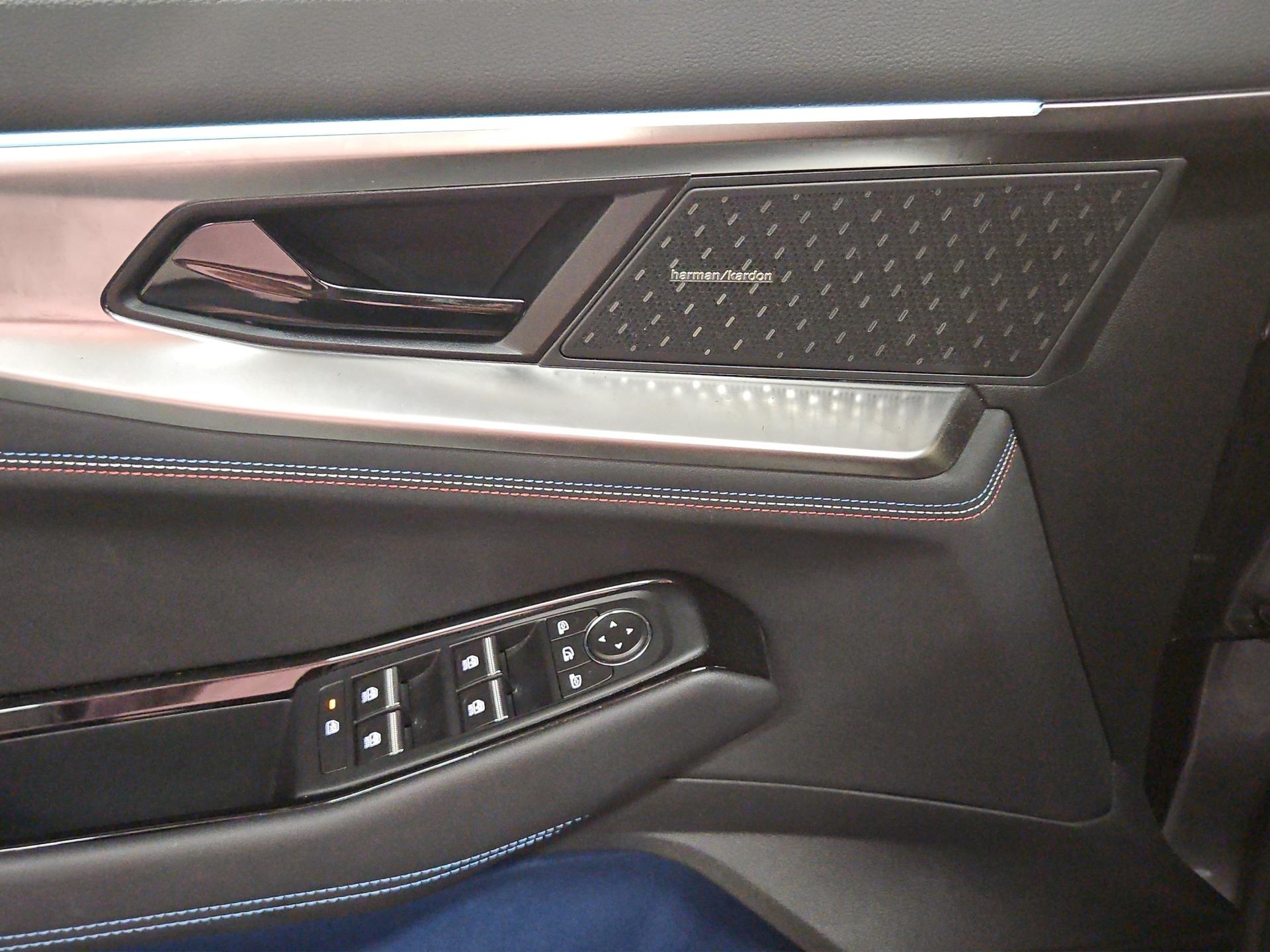 RENAULT Rafale 1.2 E-Tech Hybrid 200 Esprit Alpine-image-18