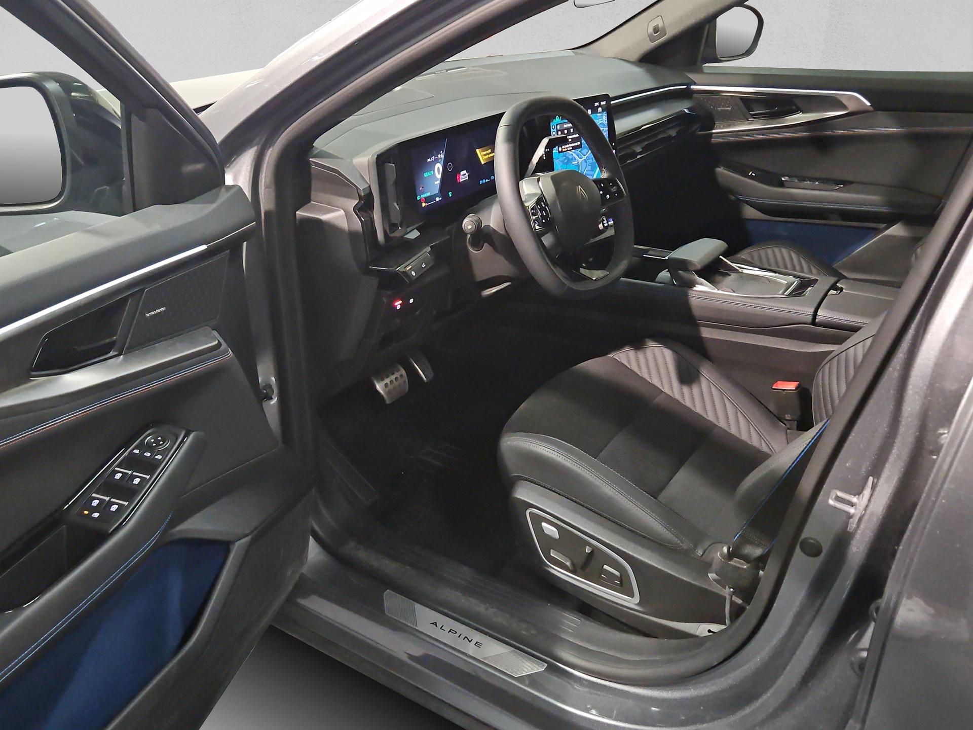 RENAULT Rafale 1.2 E-Tech Hybrid 200 Esprit Alpine-image-24