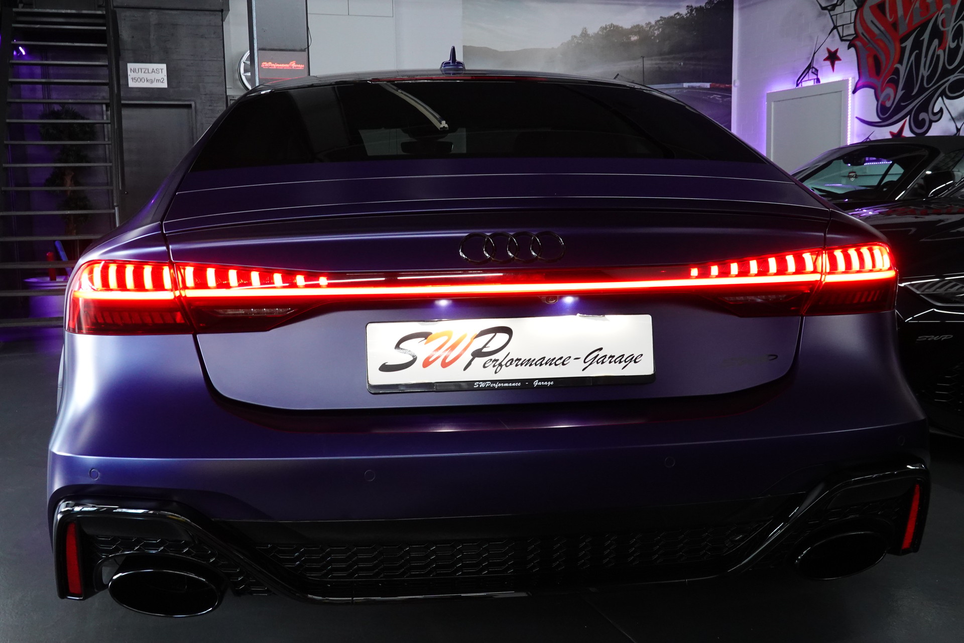 AUDI RS7 SPORTBACK MHEV CH-FZ EXCLUSIVE MATT. AB WERK-image-17