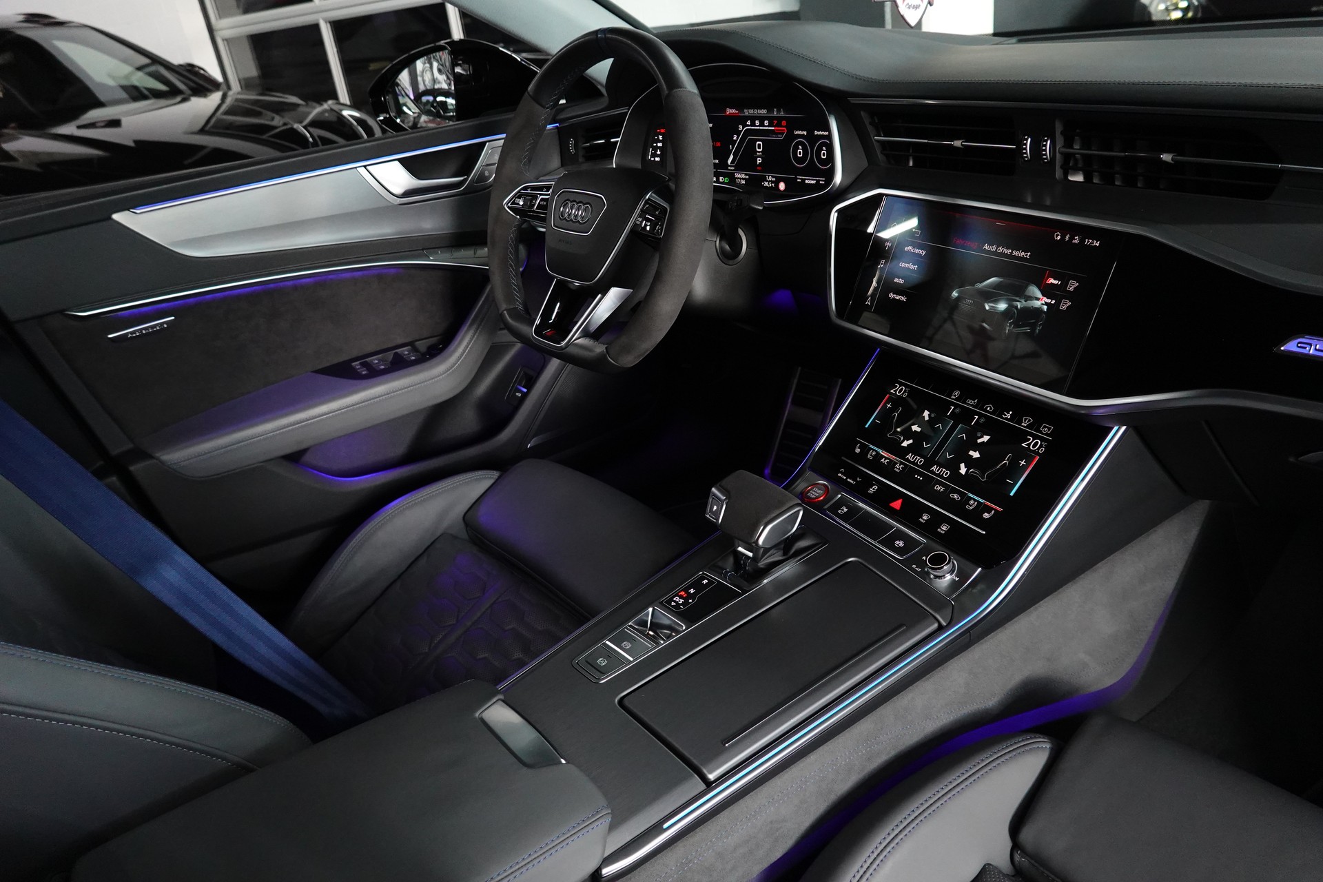 AUDI RS7 SPORTBACK MHEV CH-FZ EXCLUSIVE MATT. AB WERK-image-54