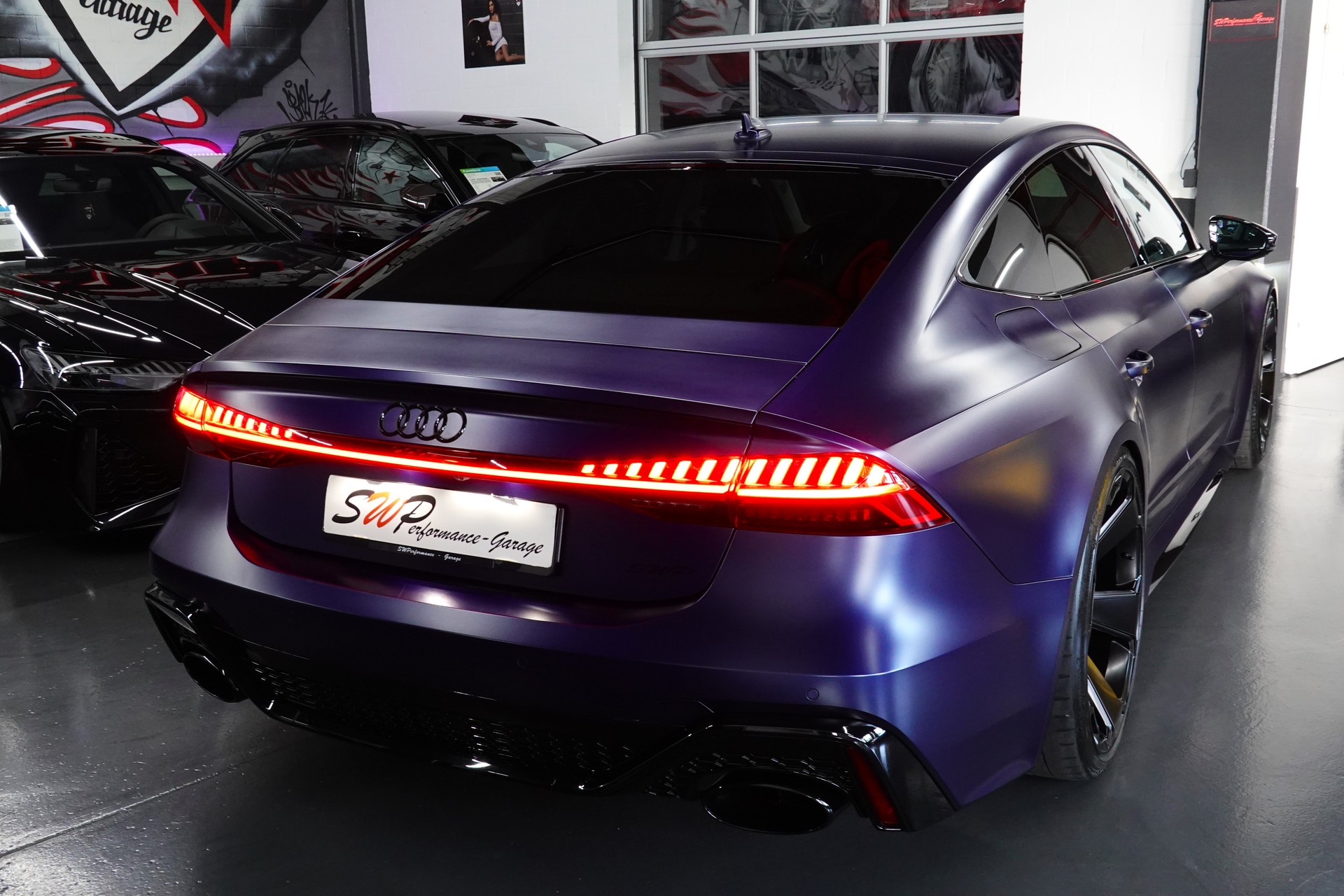 AUDI RS7 SPORTBACK MHEV CH-FZ EXCLUSIVE MATT. AB WERK-image-28
