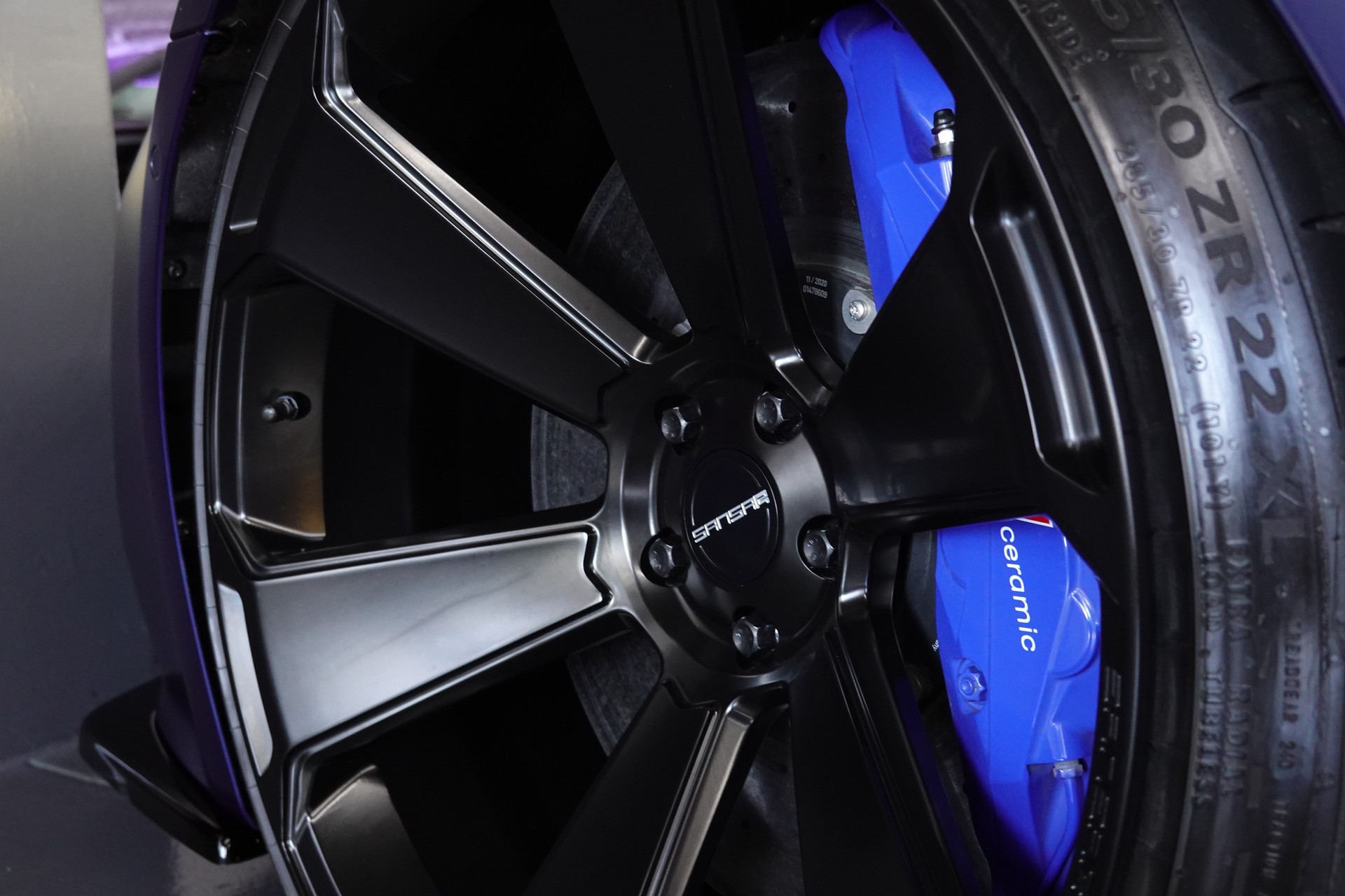 AUDI RS7 SPORTBACK MHEV CH-FZ EXCLUSIVE MATT. AB WERK-image-11