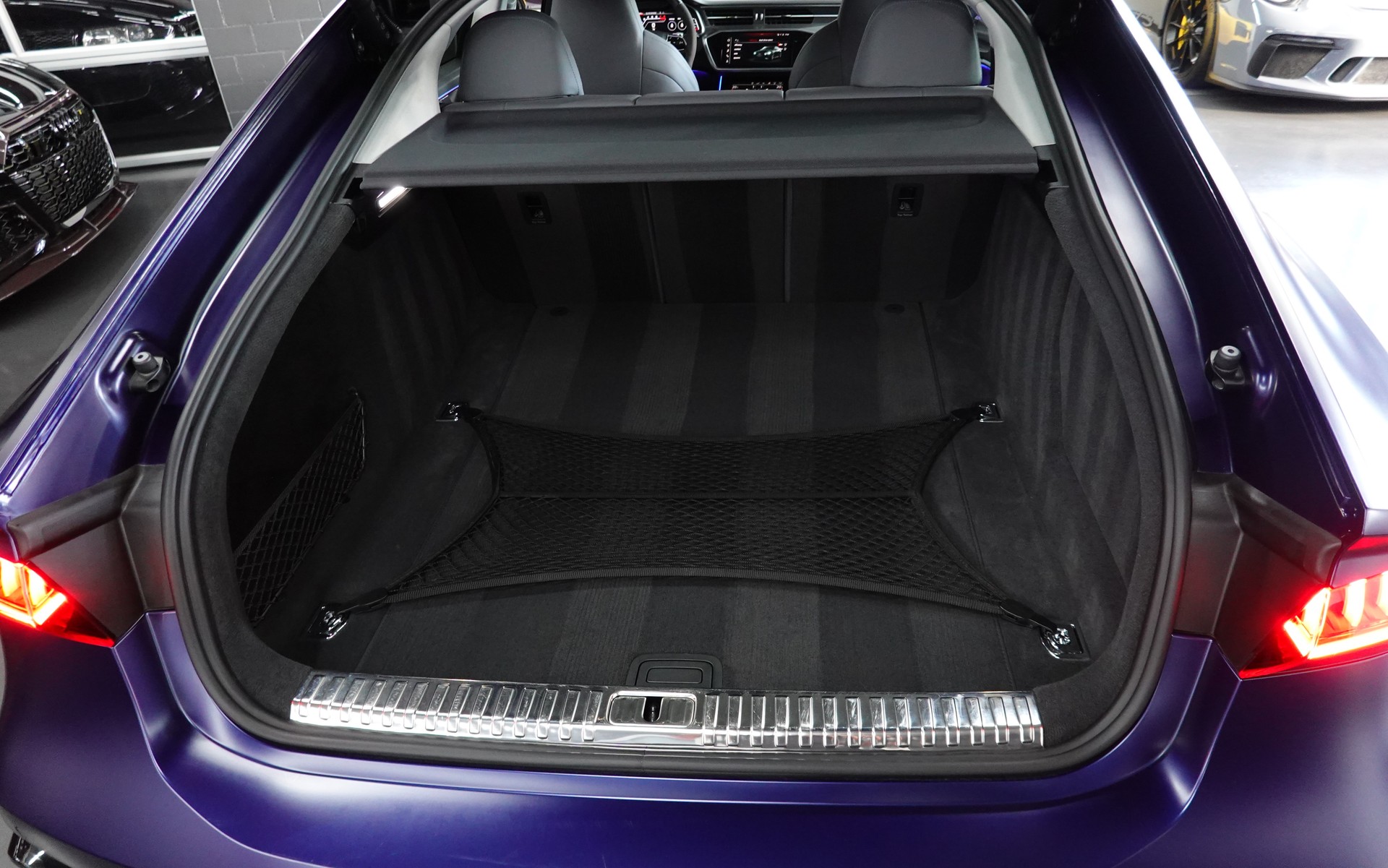 AUDI RS7 SPORTBACK MHEV CH-FZ EXCLUSIVE MATT. AB WERK-image-45