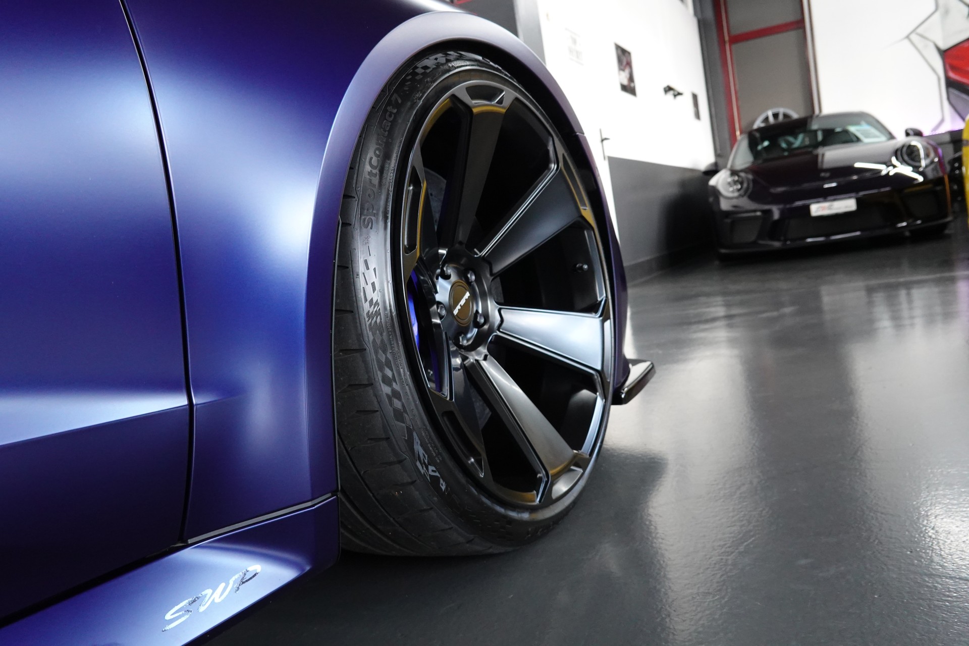 AUDI RS7 SPORTBACK MHEV CH-FZ EXCLUSIVE MATT. AB WERK-image-24