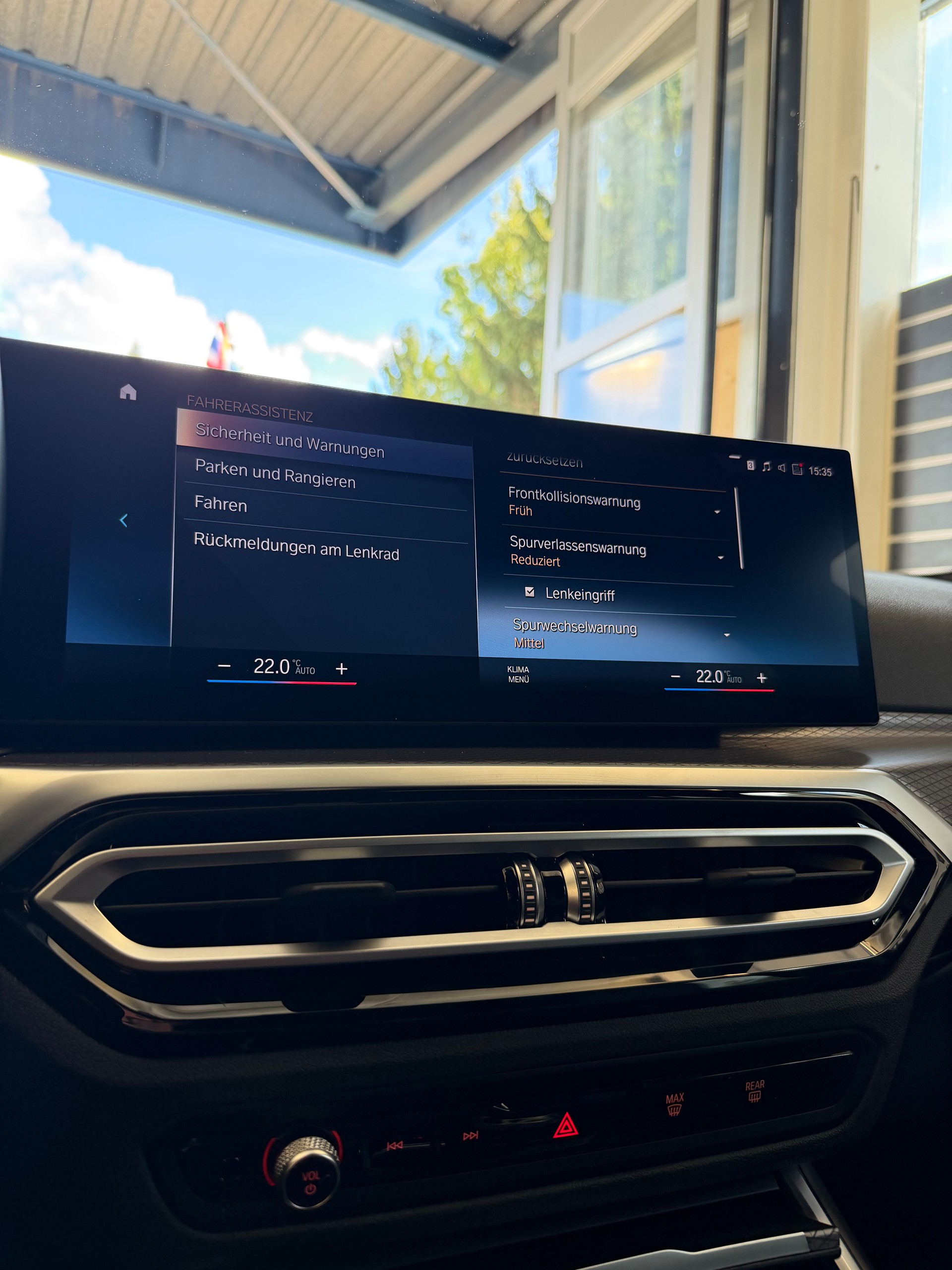 BMW 320d xDrive SAG Touring-image-13