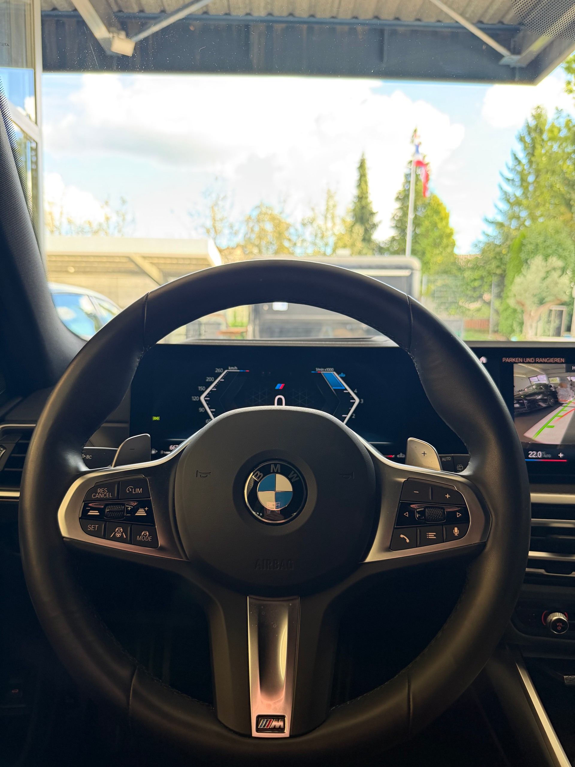 BMW 320d xDrive SAG Touring-image-11