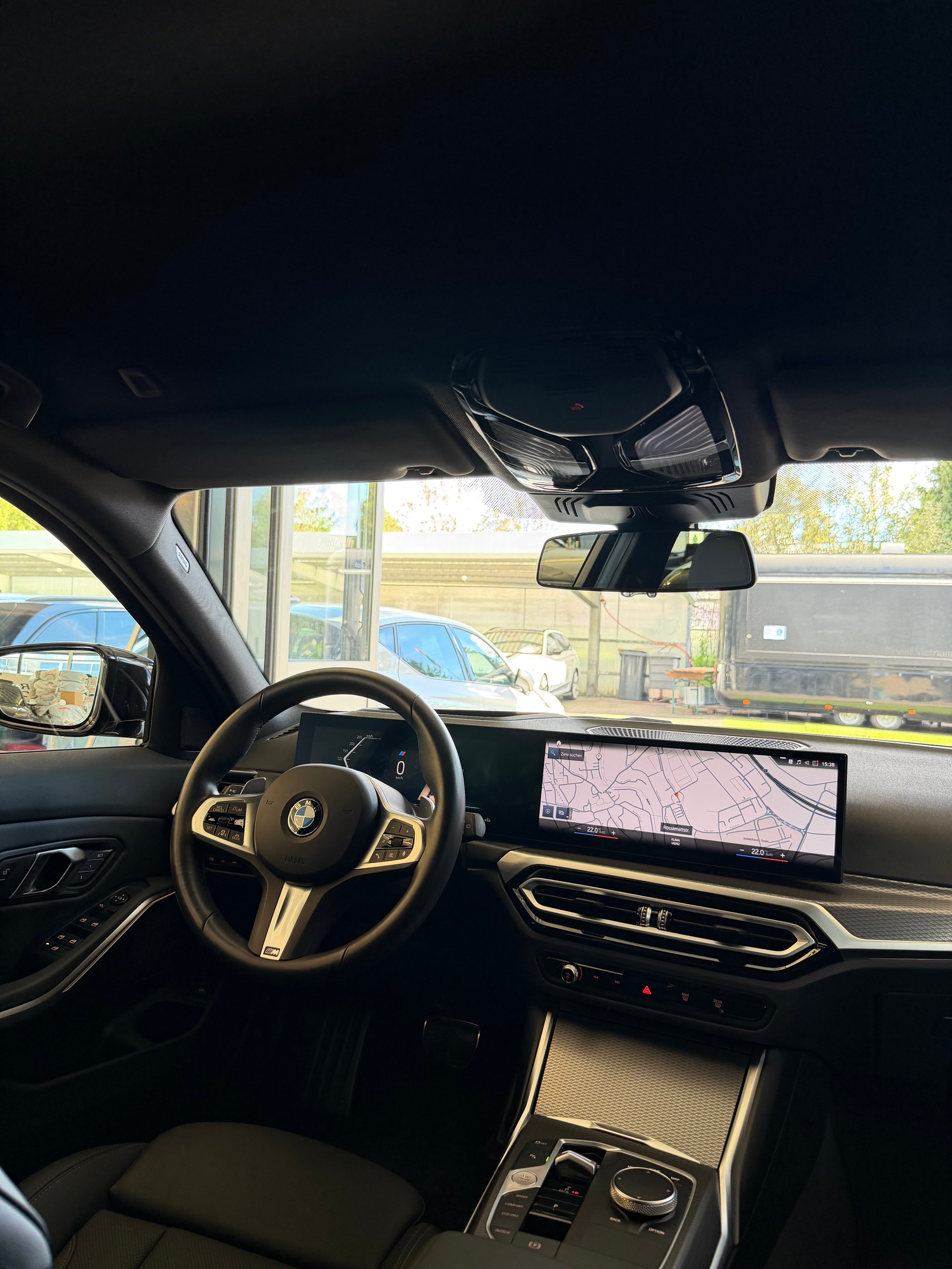 BMW 320d xDrive SAG Touring-image-10