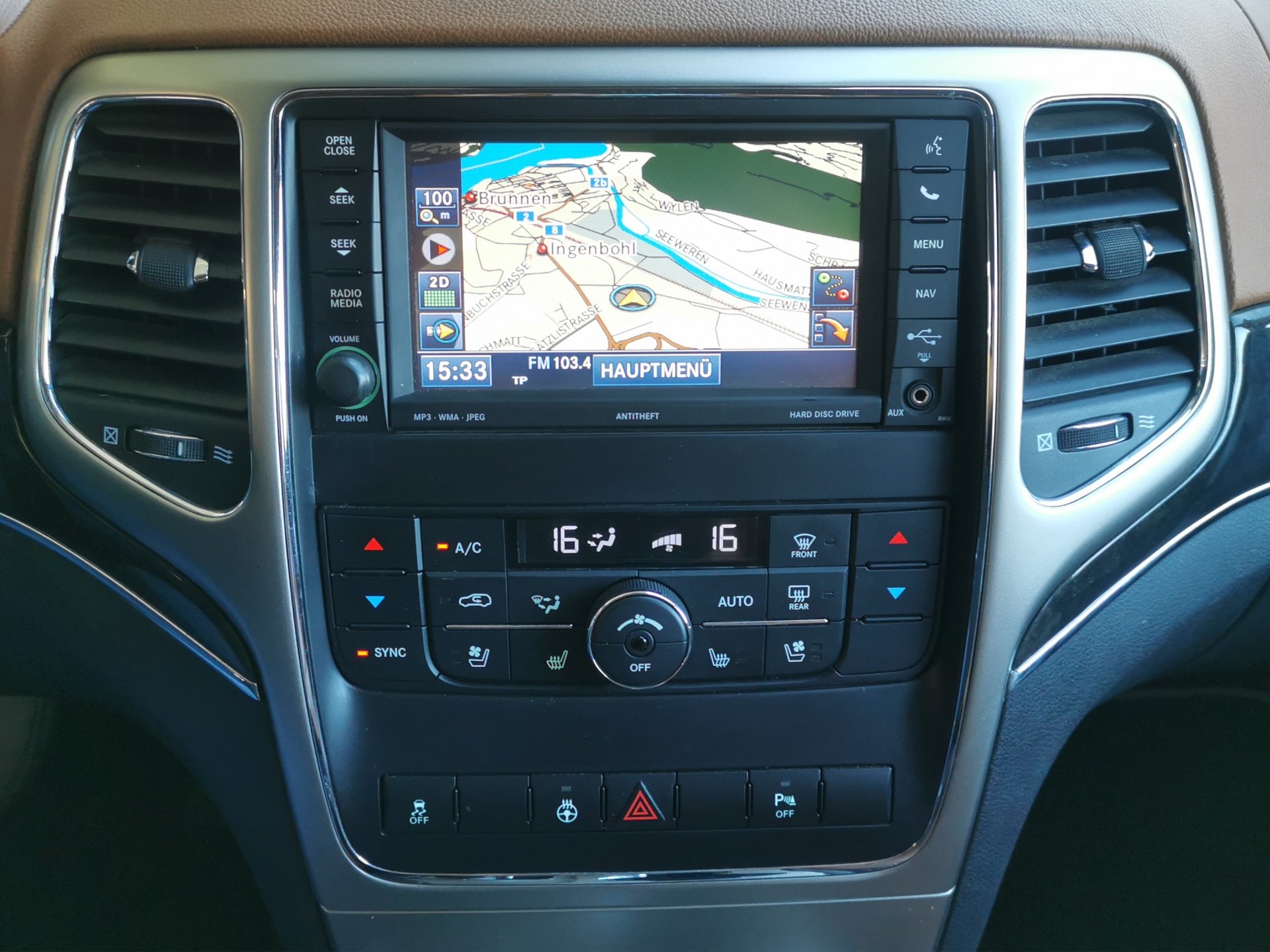 JEEP Grand Cherokee 3.0 CRD Overland Automatic-image-17