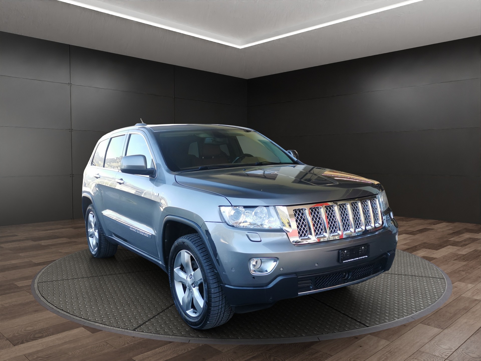 JEEP Grand Cherokee 3.0 CRD Overland Automatic-image-0