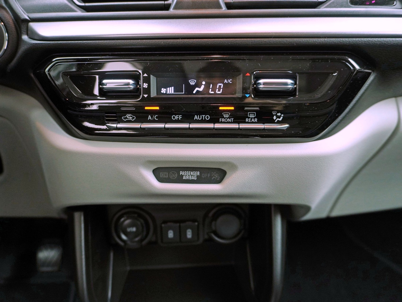 SUZUKI Swift 1.2 Piz Sulai Top Hybrid 4x4-image-12