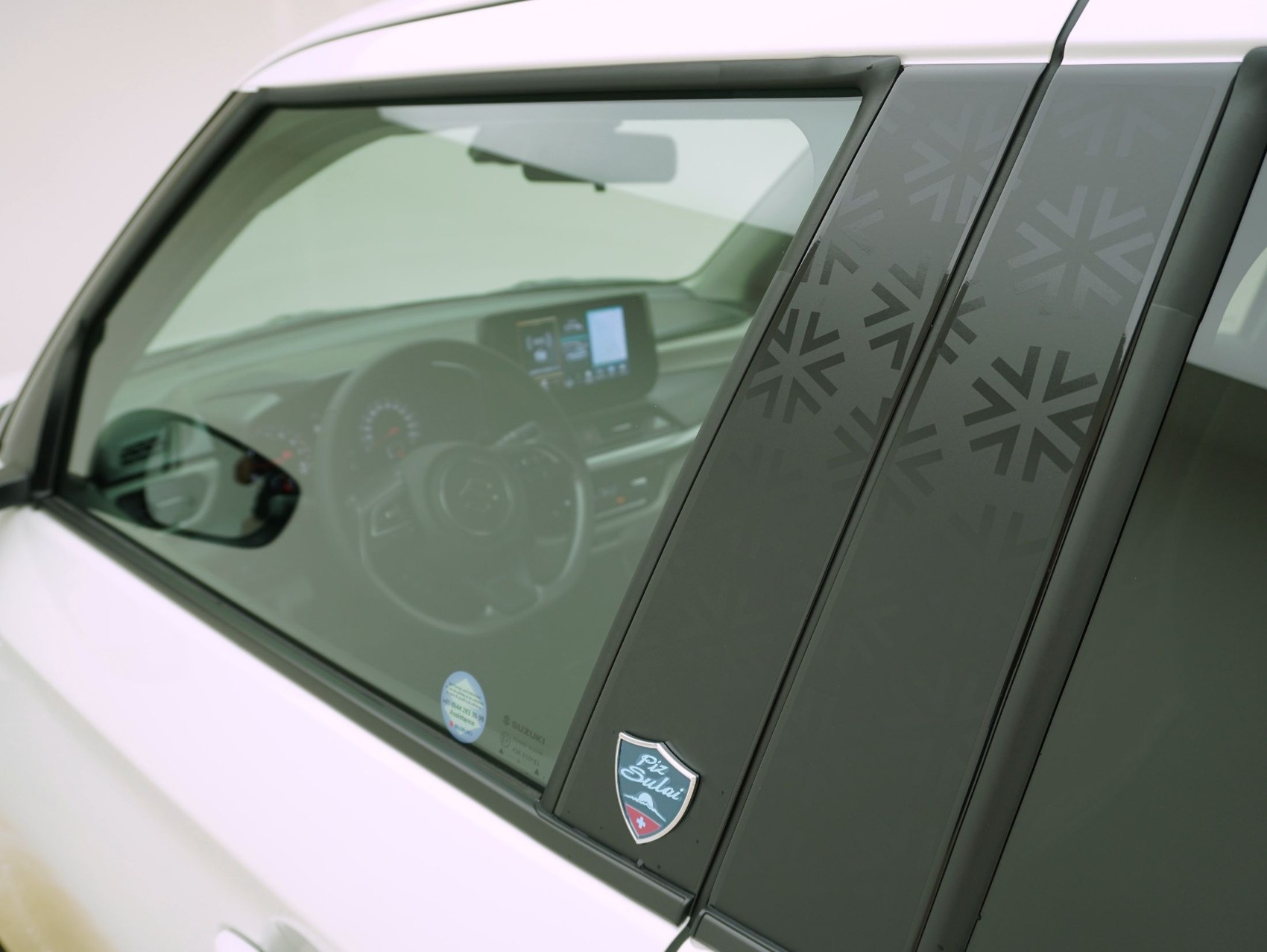 SUZUKI Swift 1.2 Piz Sulai Top Hybrid 4x4-image-19