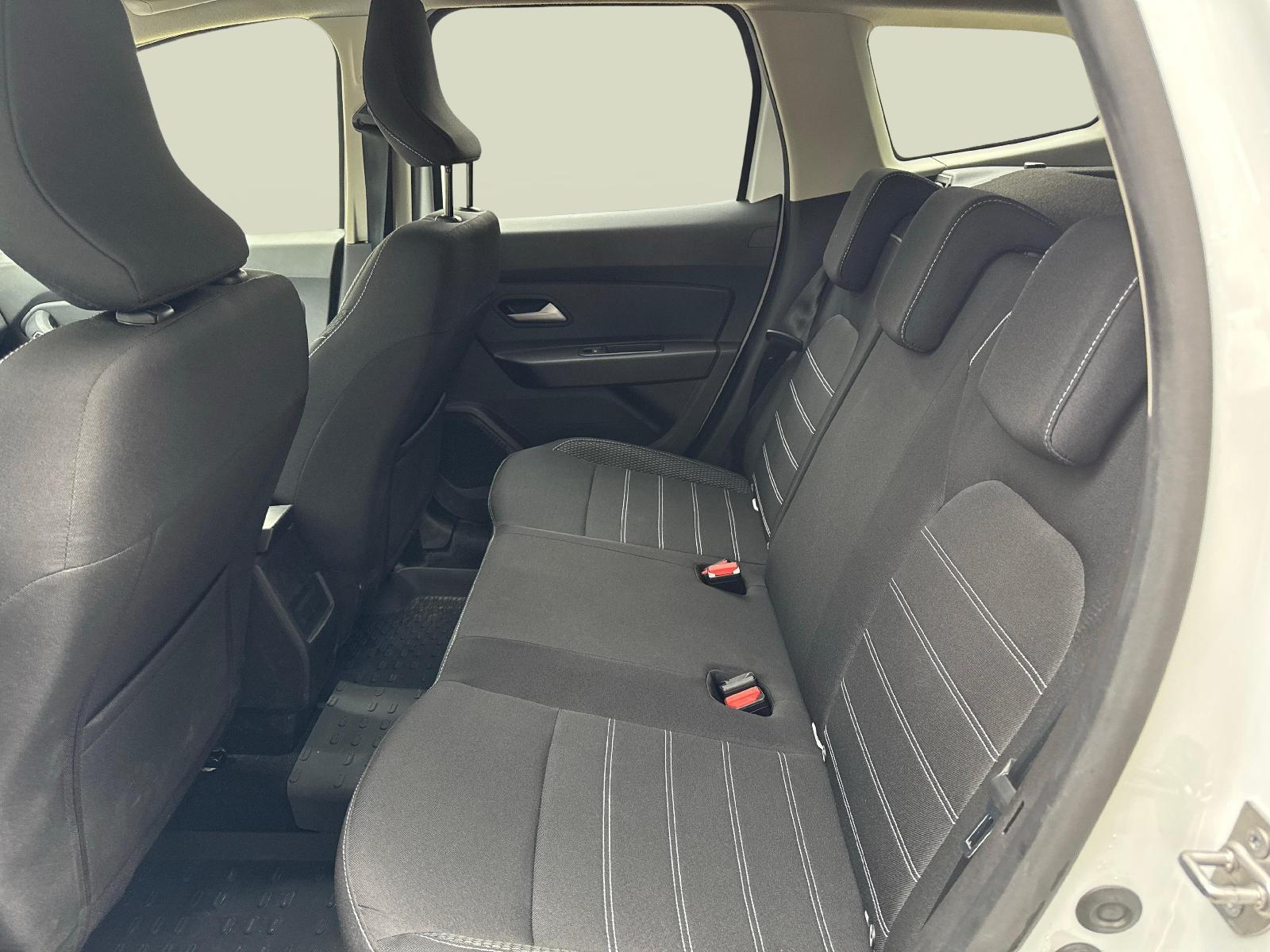 DACIA Duster 1.3 TCe 150 Journey+ 4WD-image-10