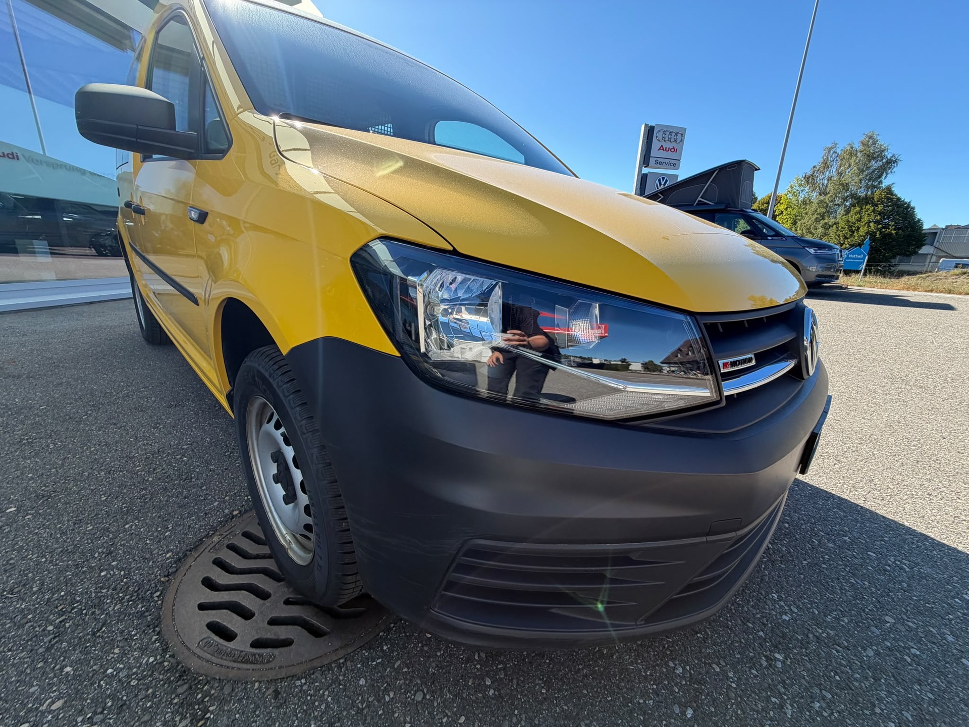 VW Caddy 2.0TDI 4Motion BlueMotion Technology 4x4 Handschaltung-image-8