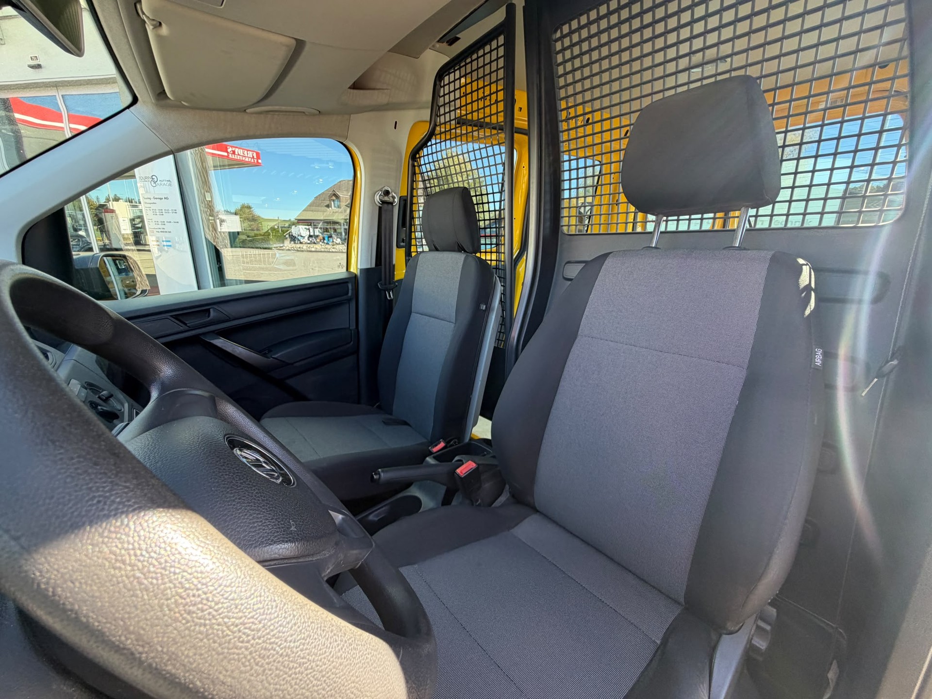 VW Caddy 2.0TDI 4Motion BlueMotion Technology 4x4 Handschaltung-image-10