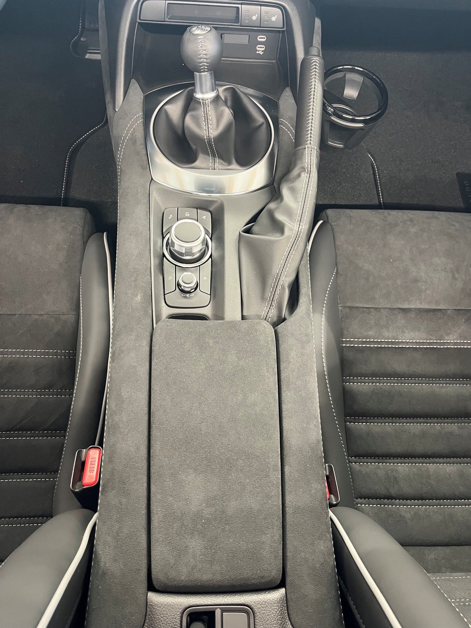 MAZDA 1.5L SKYACTIV-G 136 6MT RWD Yakudo-image-9