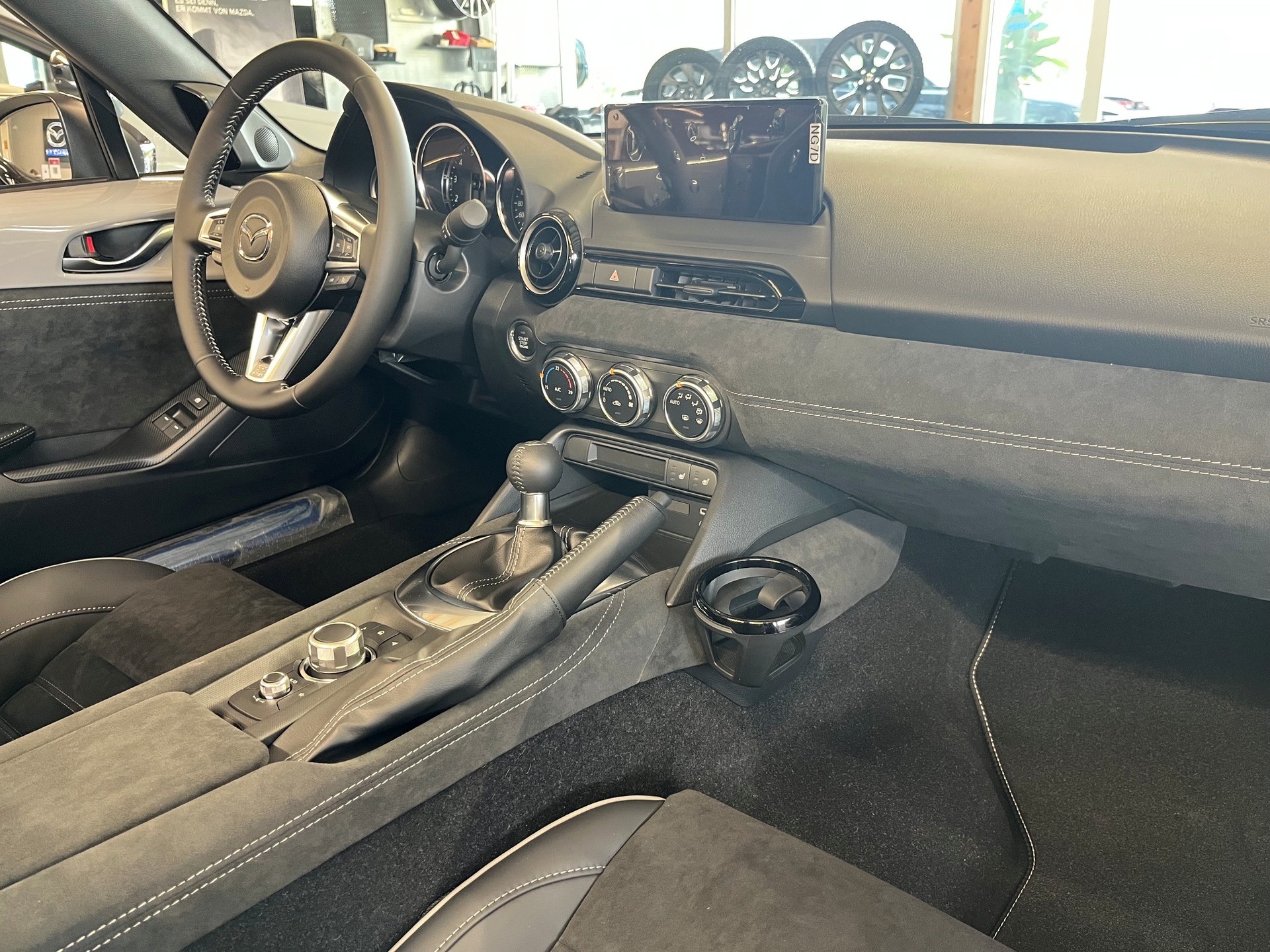 MAZDA 1.5L SKYACTIV-G 136 6MT RWD Yakudo-image-12