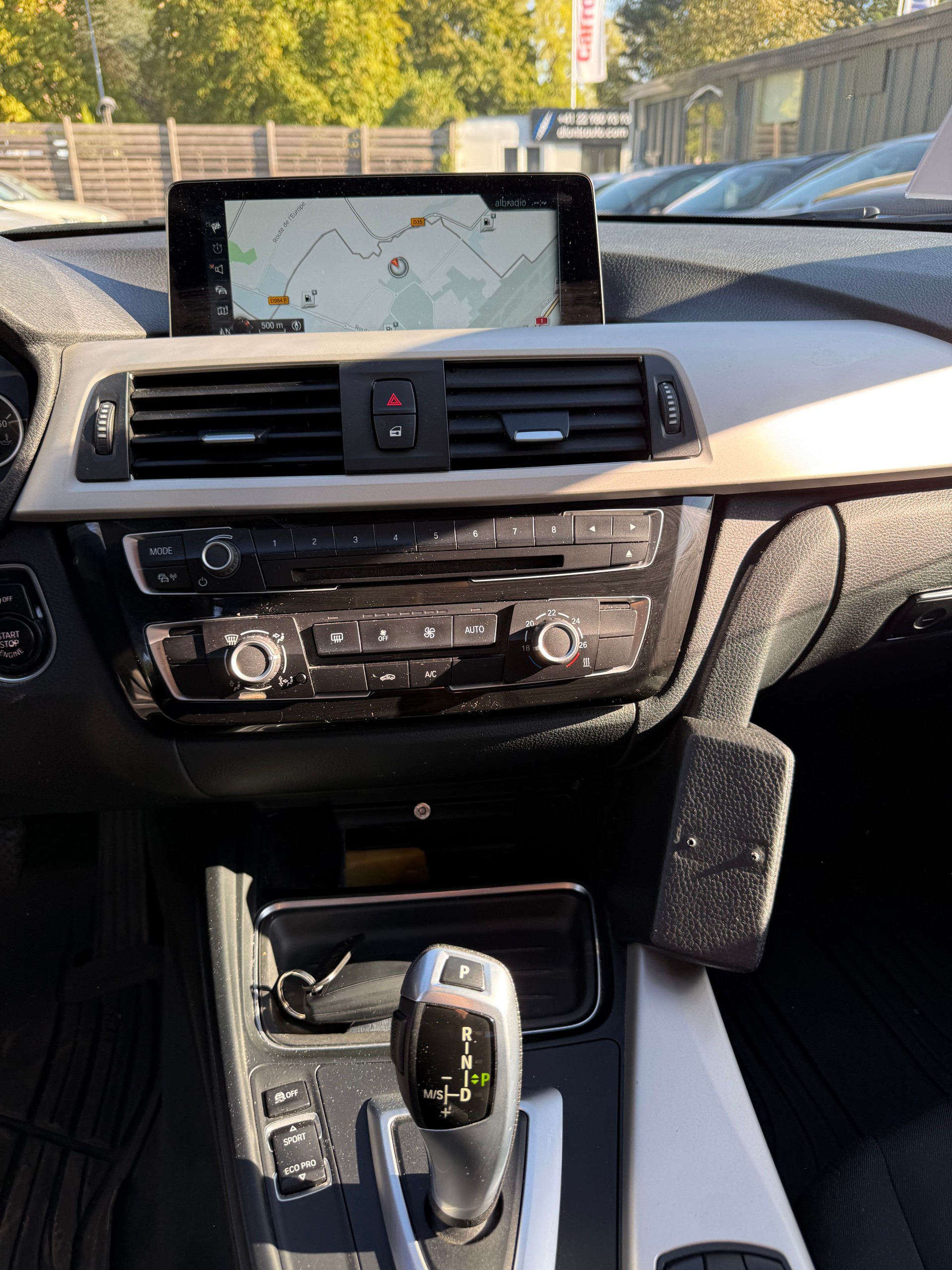 BMW 320d xDrive Touring Sport Line Steptronic-image-7