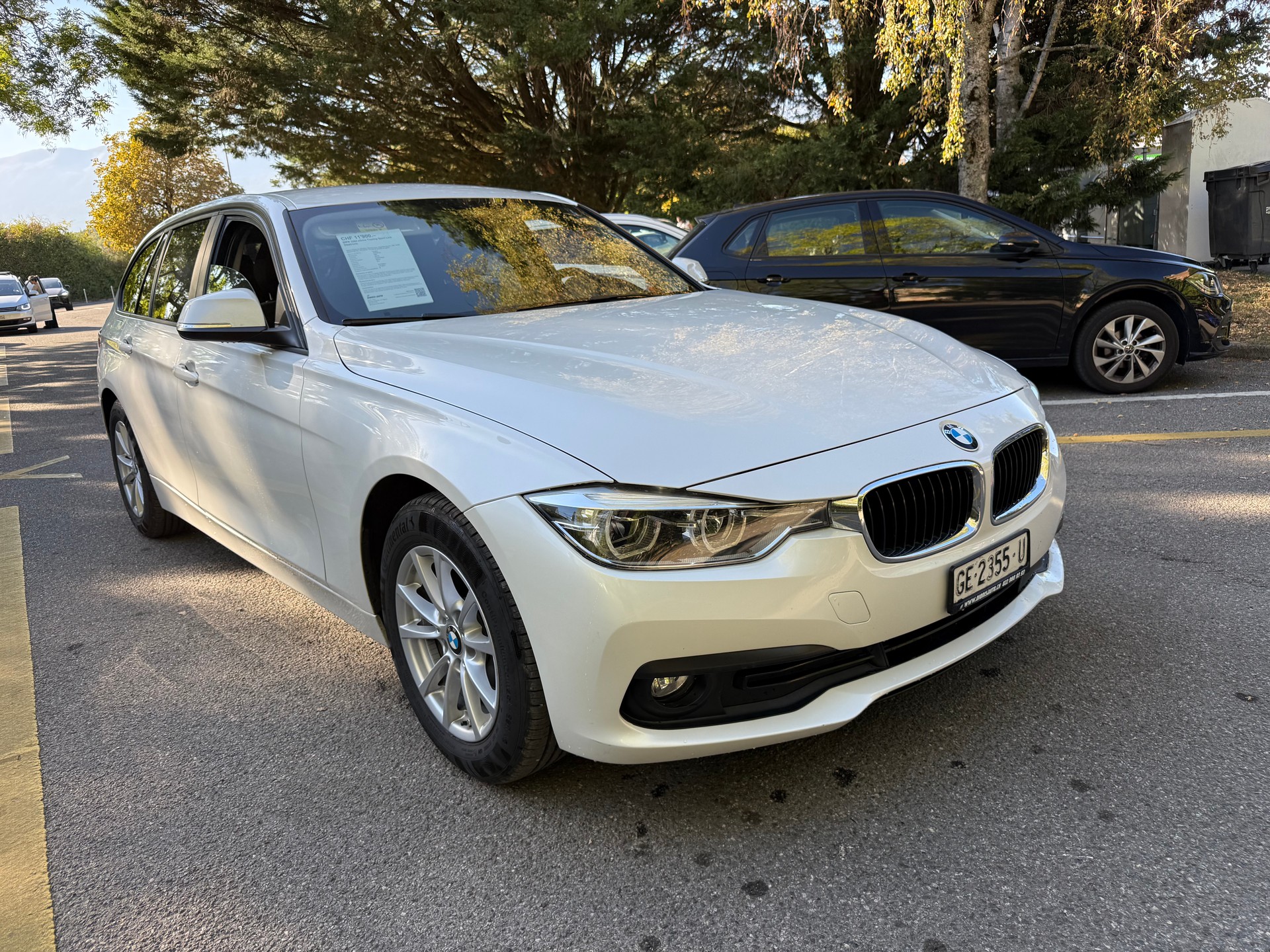 BMW 320d xDrive Touring Sport Line Steptronic-showroom-element-2