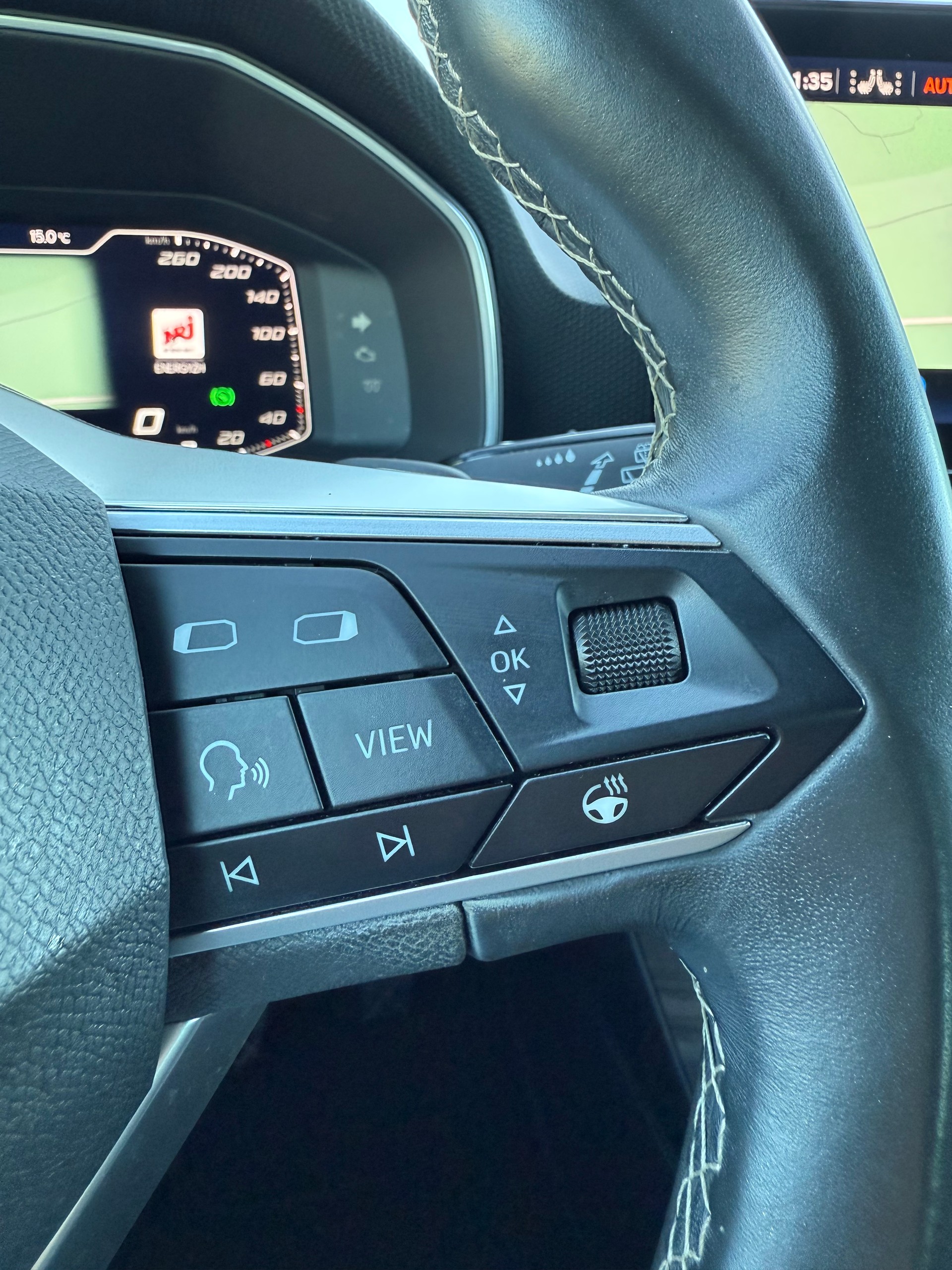 SEAT Leon 1.4 eHybrid pHEV DSG FR-image-13