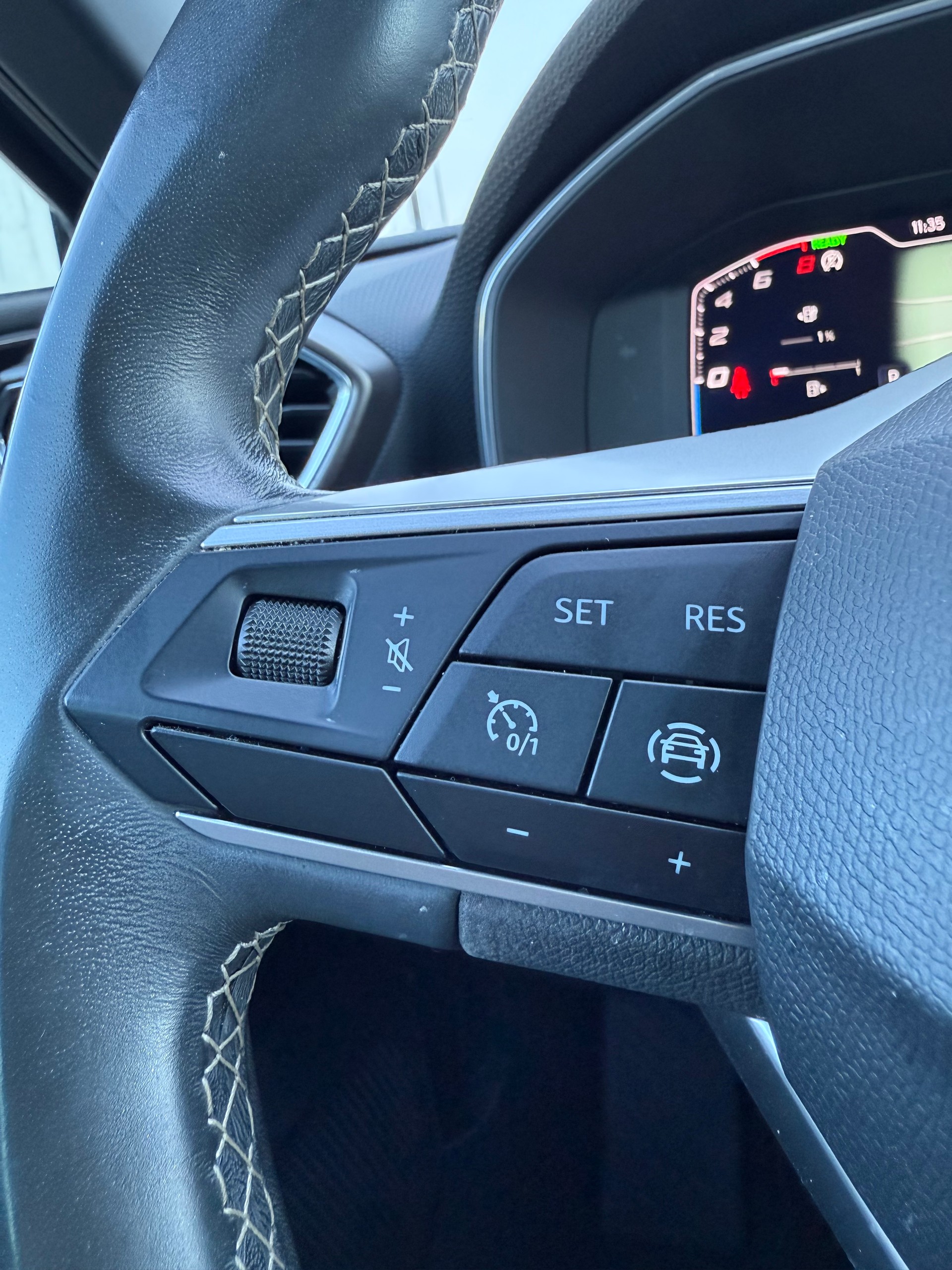 SEAT Leon 1.4 eHybrid pHEV DSG FR-image-12
