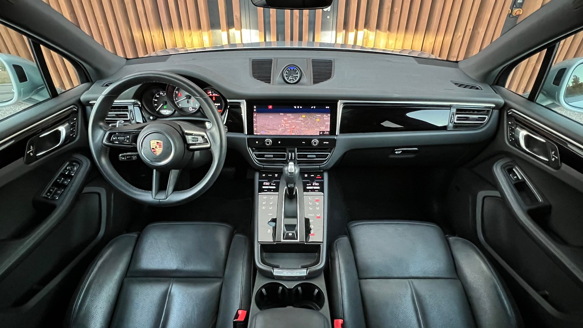 PORSCHE MACAN S PDK l 380 PS-image-18