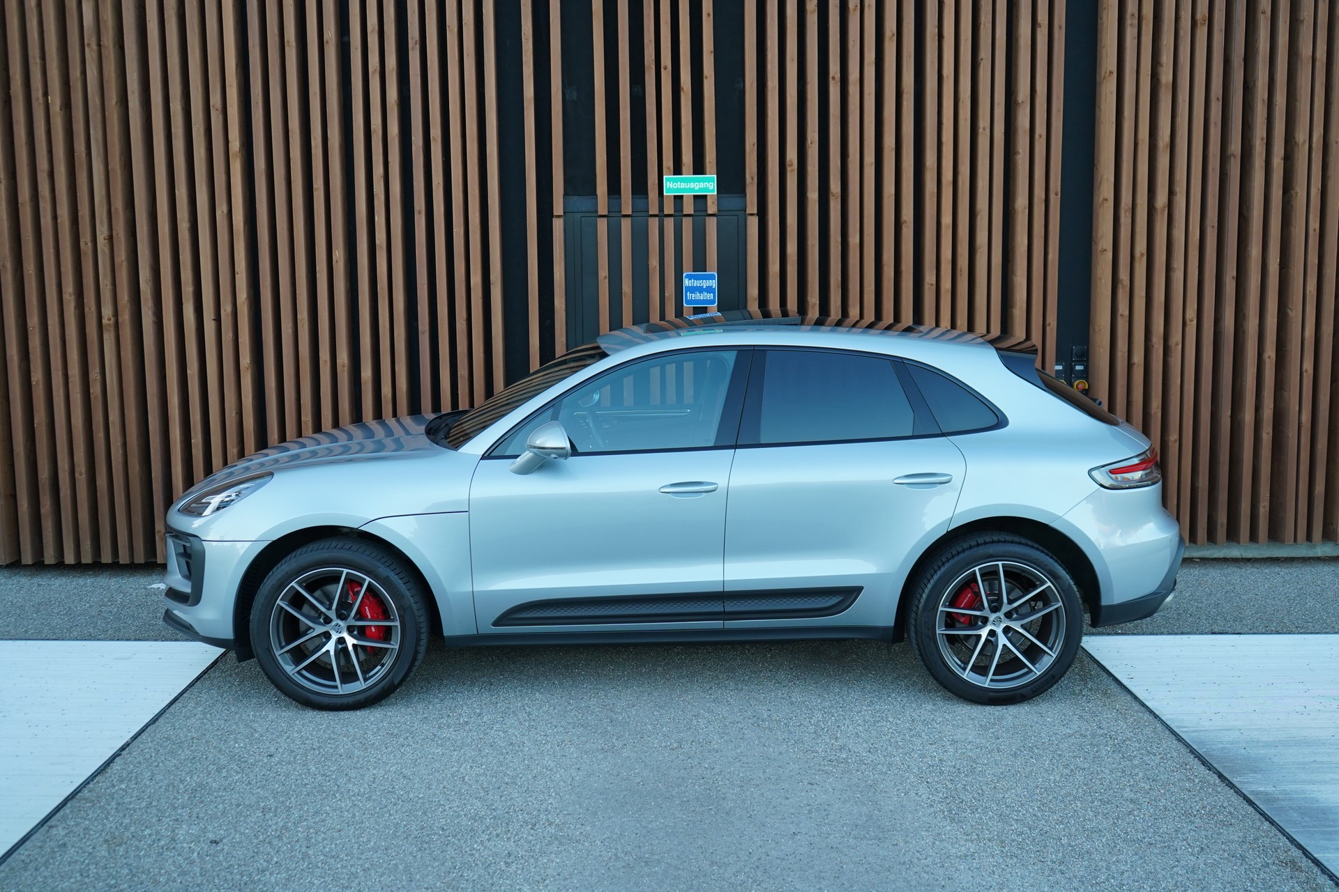 PORSCHE MACAN S PDK l 380 PS-image-3