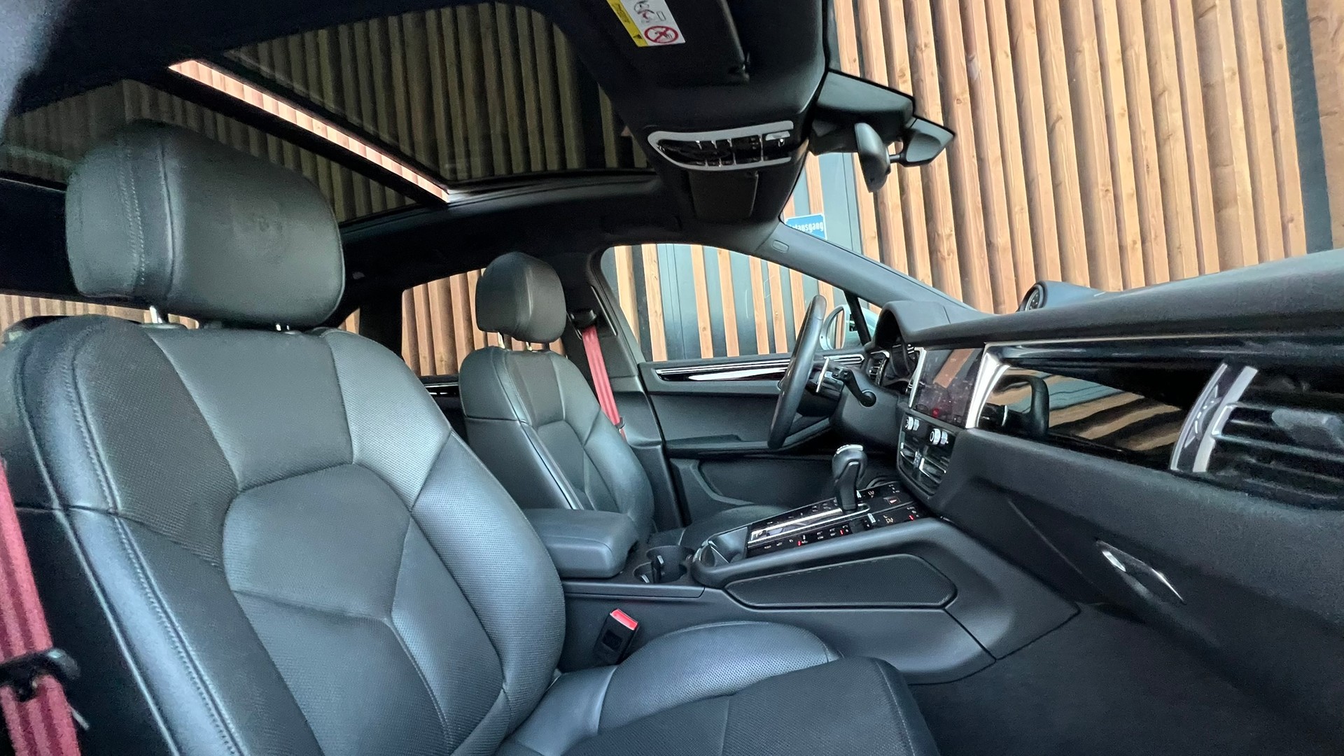PORSCHE MACAN S PDK l 380 PS-image-21