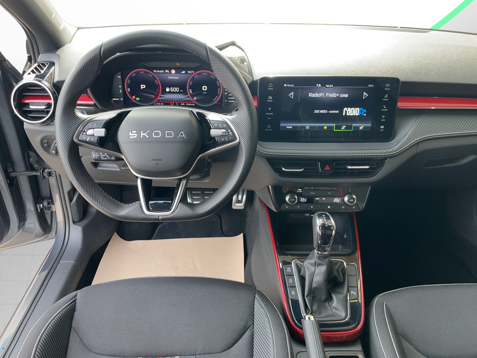 SKODA Fabia 1.0 TSI Monte Carlo DSG-image-9