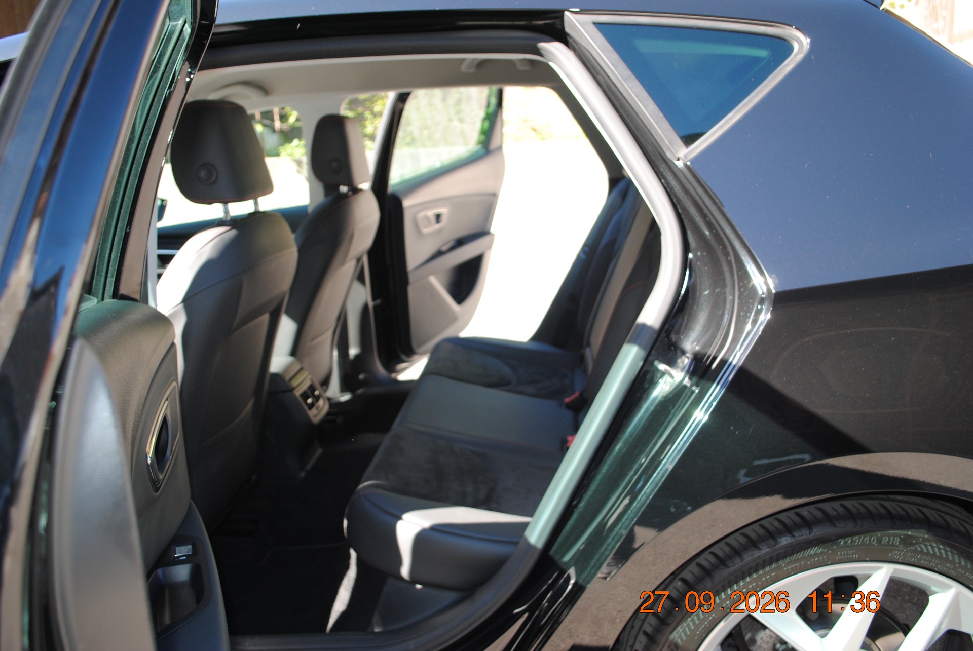 SEAT Leon 1.4 TSI Swiss FR-image-12