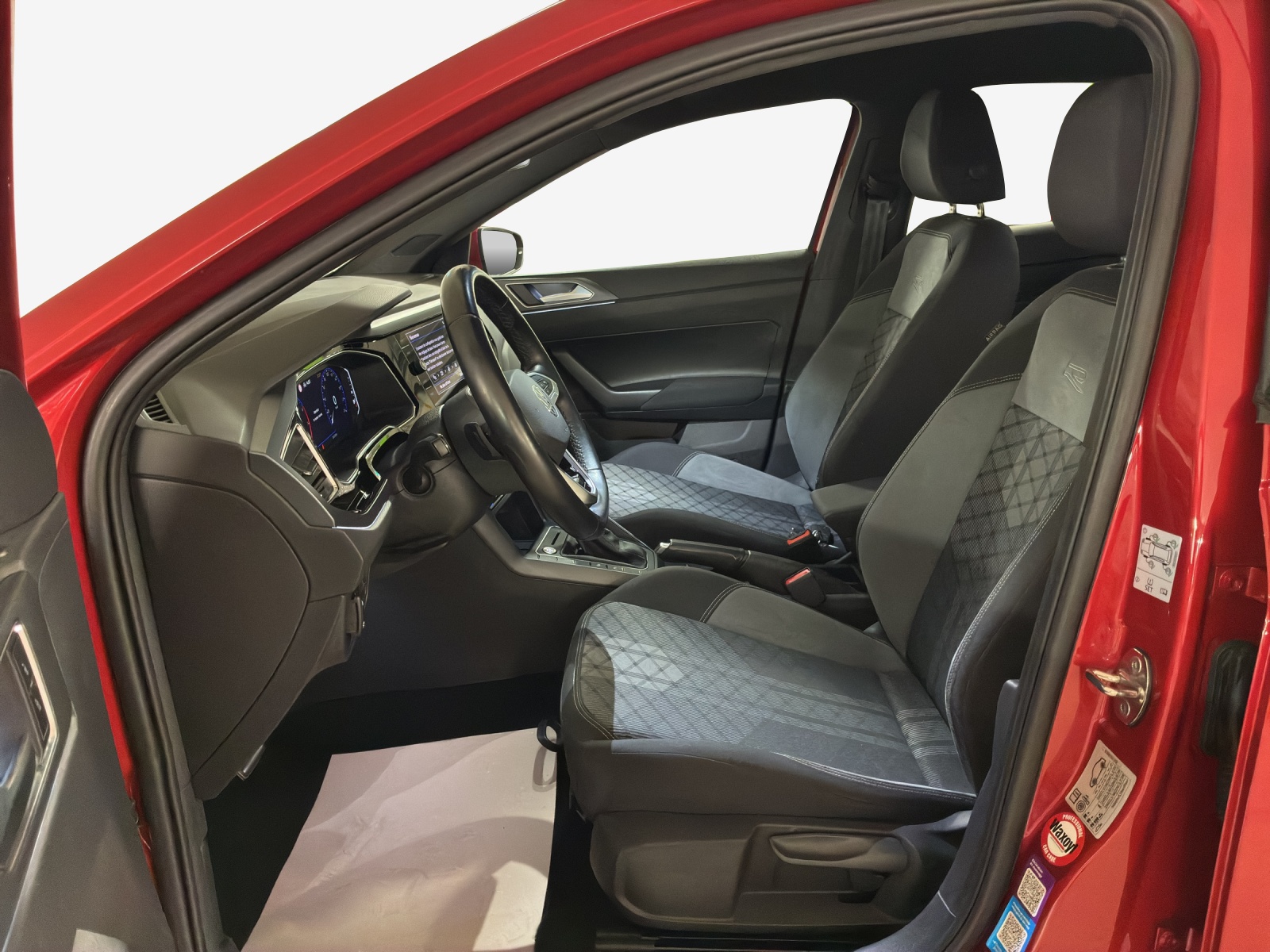 VW Polo 1.0 TSI R-Line DSG-image-7