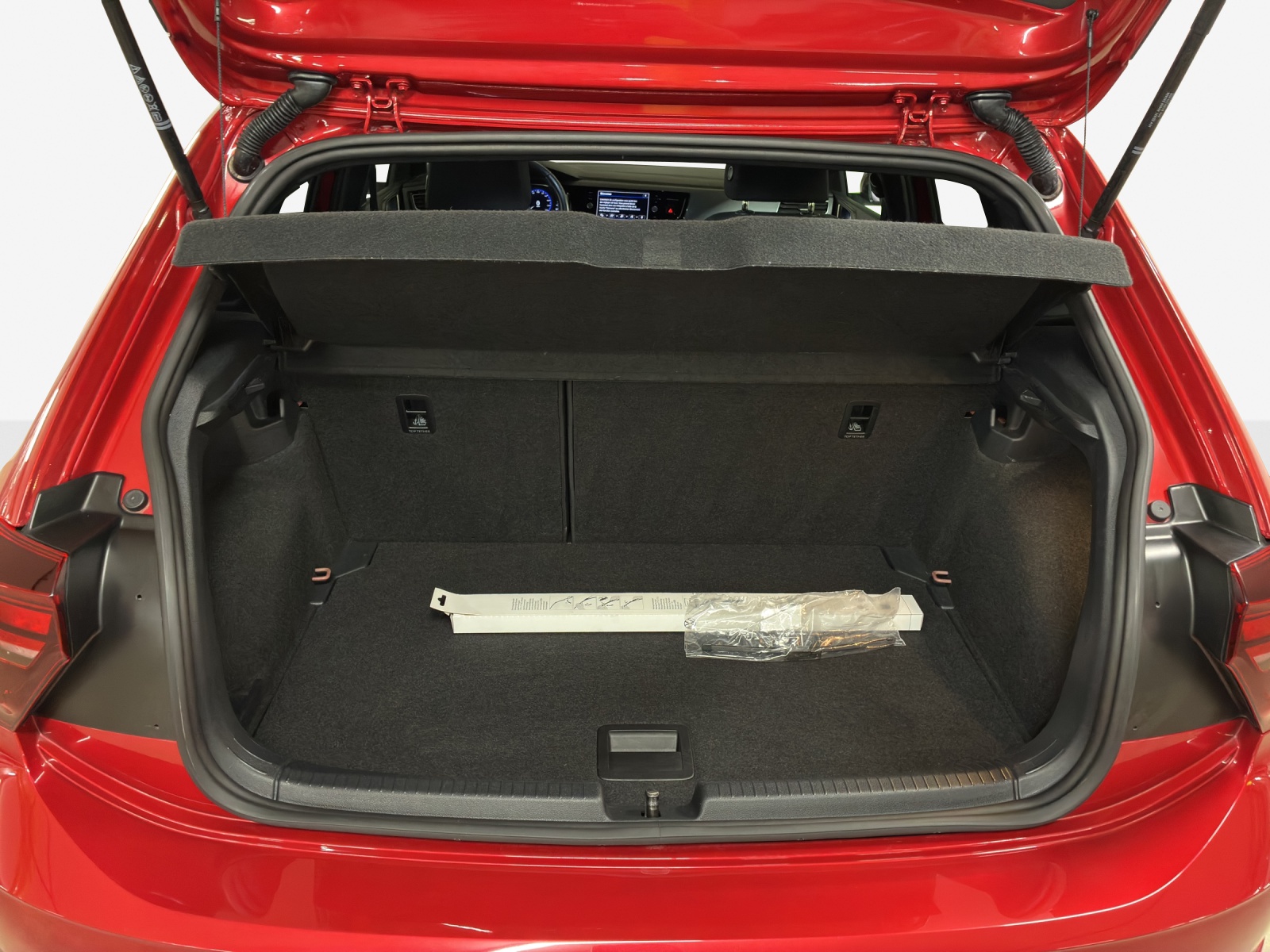 VW Polo 1.0 TSI R-Line DSG-image-12