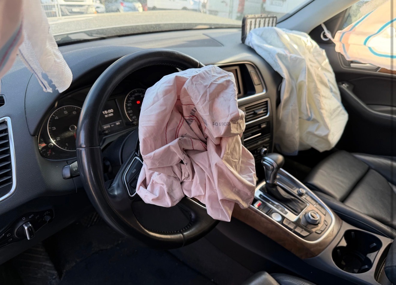 AUDI Q5 2.0 TFSI quattro tiptronic-image-8