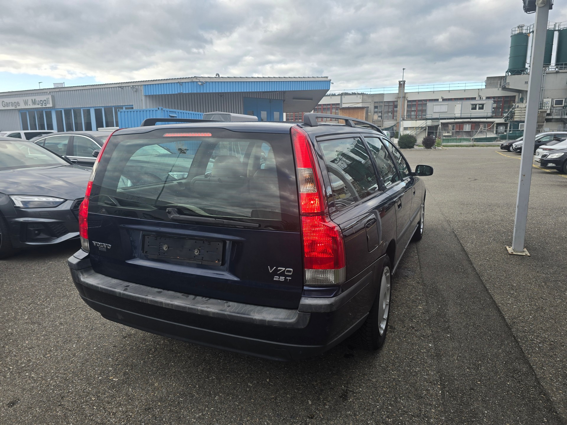 VOLVO V70 2.5T-image-7
