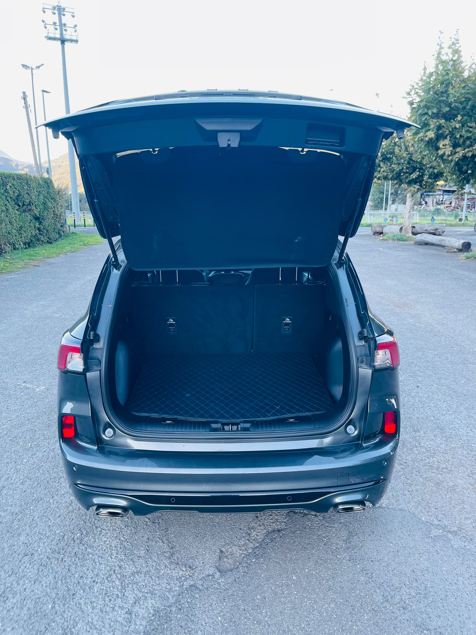 FORD Kuga 2.5 PHEV ST-Line 2WD-image-3
