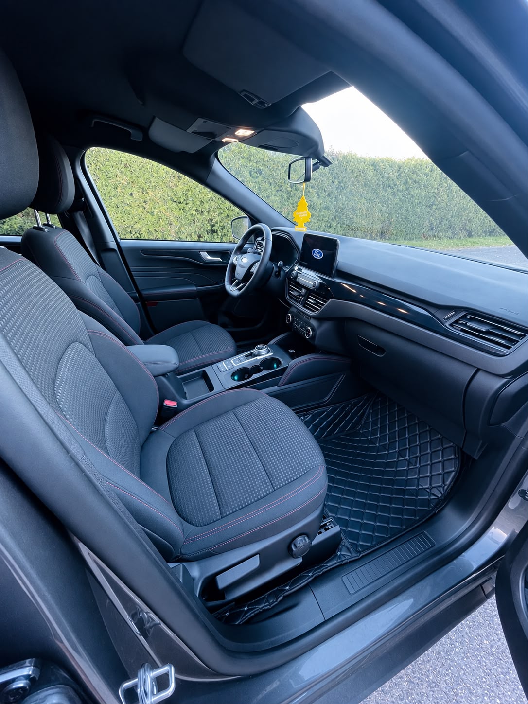 FORD Kuga 2.5 PHEV ST-Line 2WD-image-7