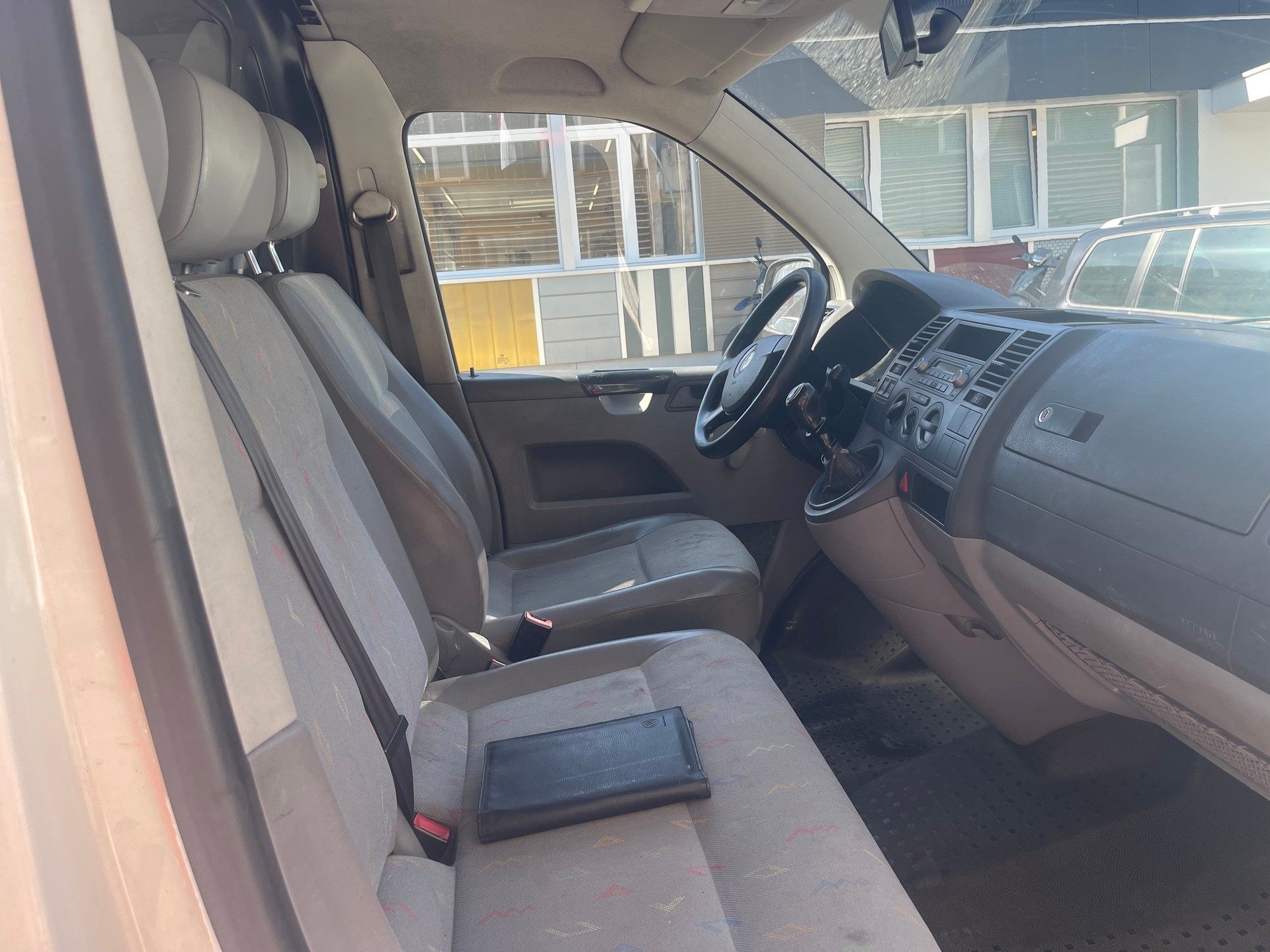VW T5 2.5 TDI PD 4MOTION-image-6