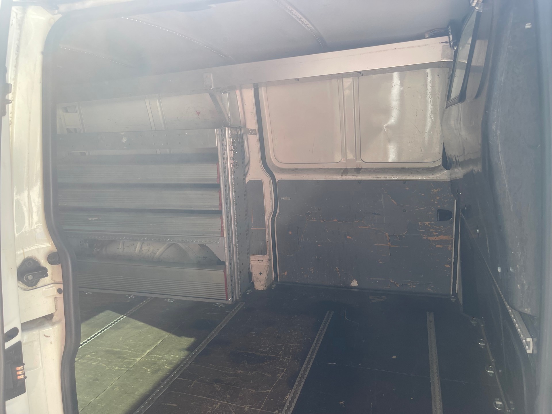 VW T5 2.5 TDI PD 4MOTION-image-9