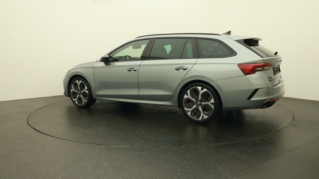 SKODA Octavia Combi 2.0 TSI DSG RS-image-2