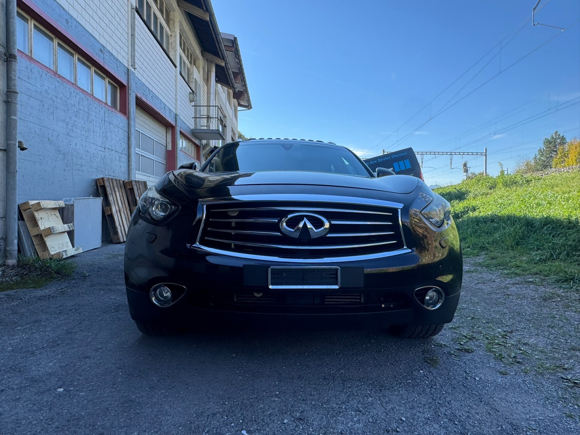 INFINITI FX30d S Premium AWD Automatic-image-1