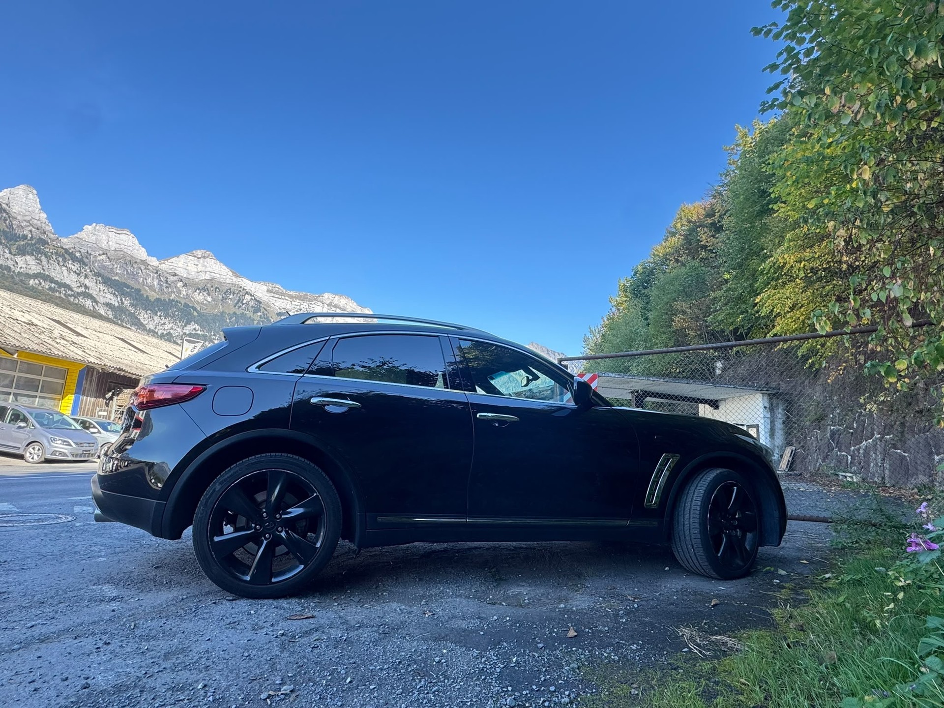 INFINITI FX30d S Premium AWD Automatic-image-8