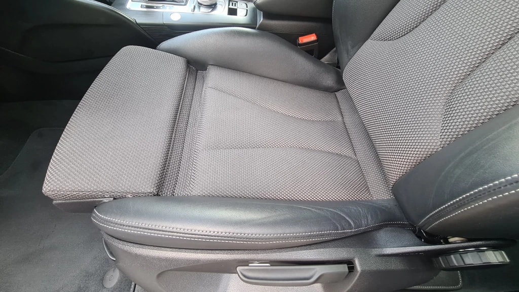 AUDI A3 Sportback 40 TDI Sport quattro S-tronic ** S-Line Modell ** Teil-Leder ** Gr-Navi ** PDC V+H ** LTZ MFK 13.03.2026 **-image-20