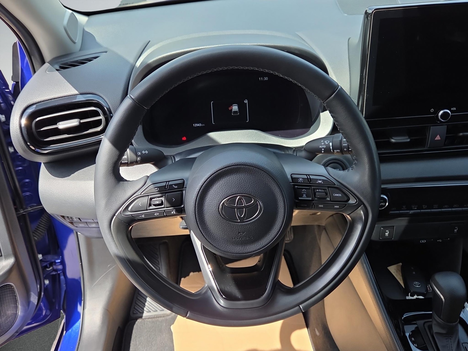 TOYOTA Yaris 1.5 VVT-i HSD Trend-image-9
