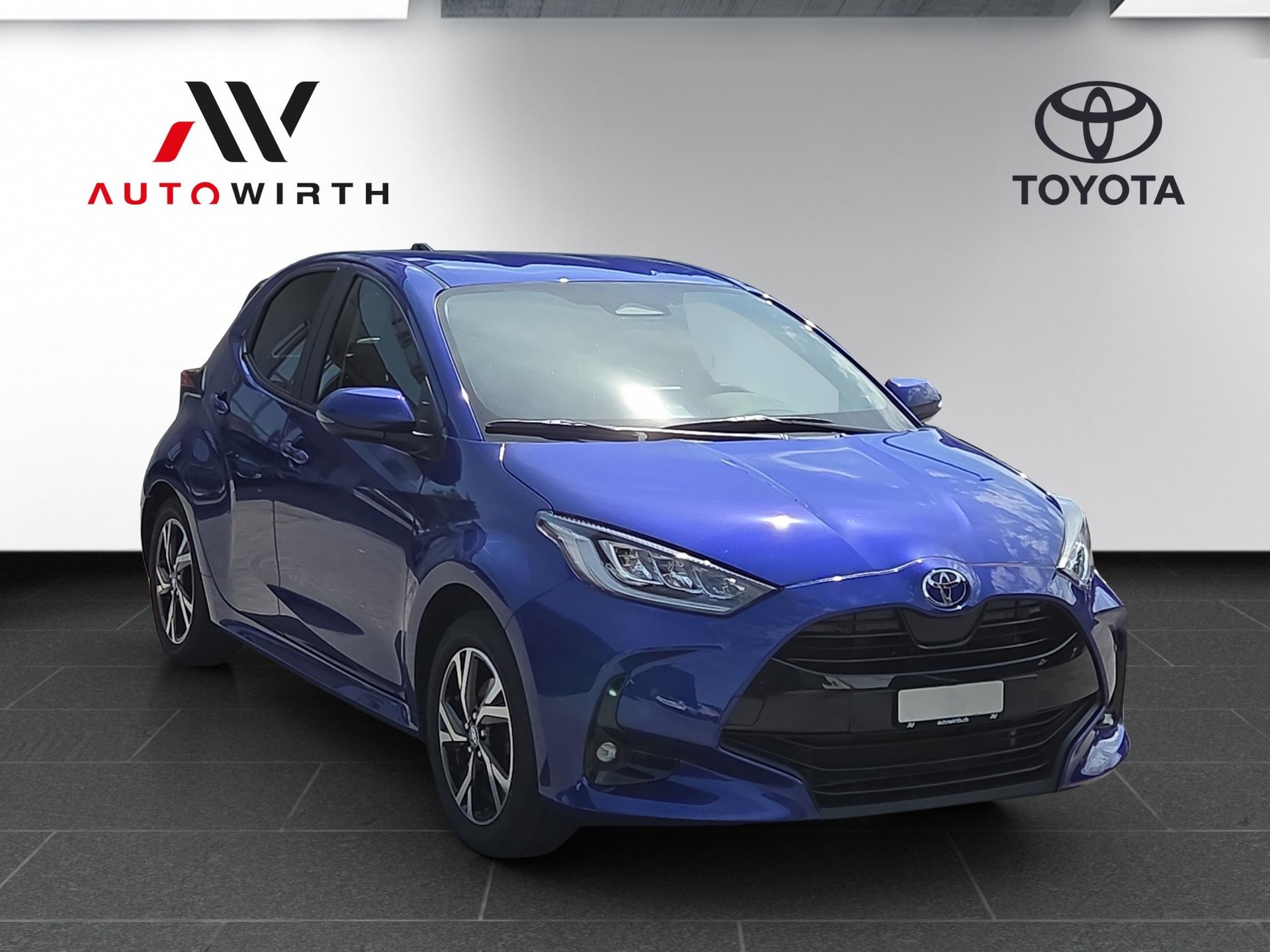 TOYOTA Yaris 1.5 VVT-i HSD Trend-image-2