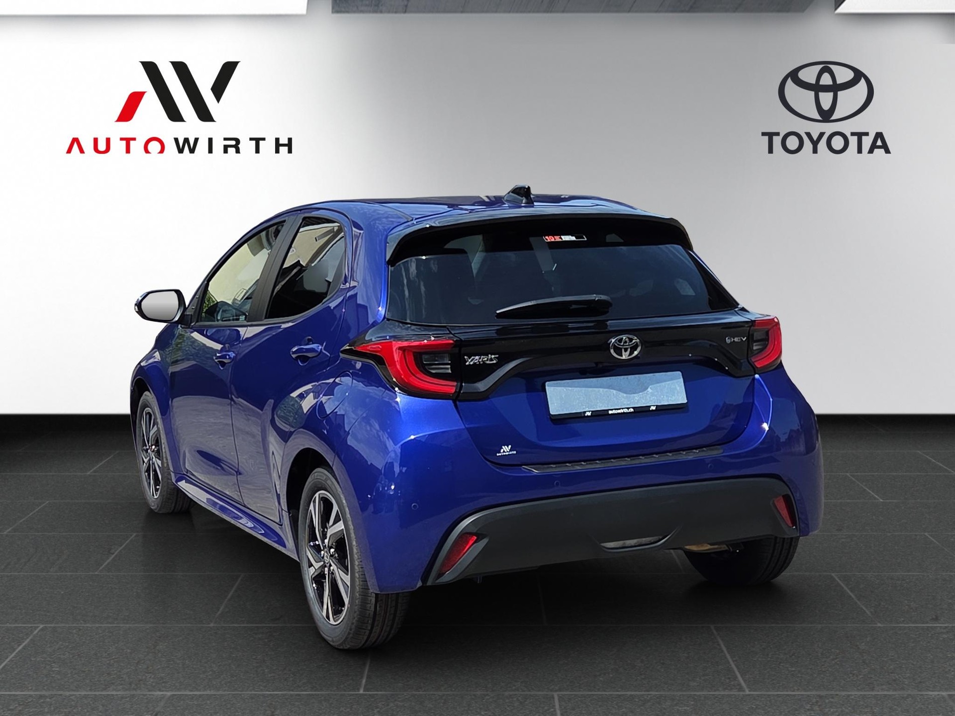 TOYOTA Yaris 1.5 VVT-i HSD Trend-image-6