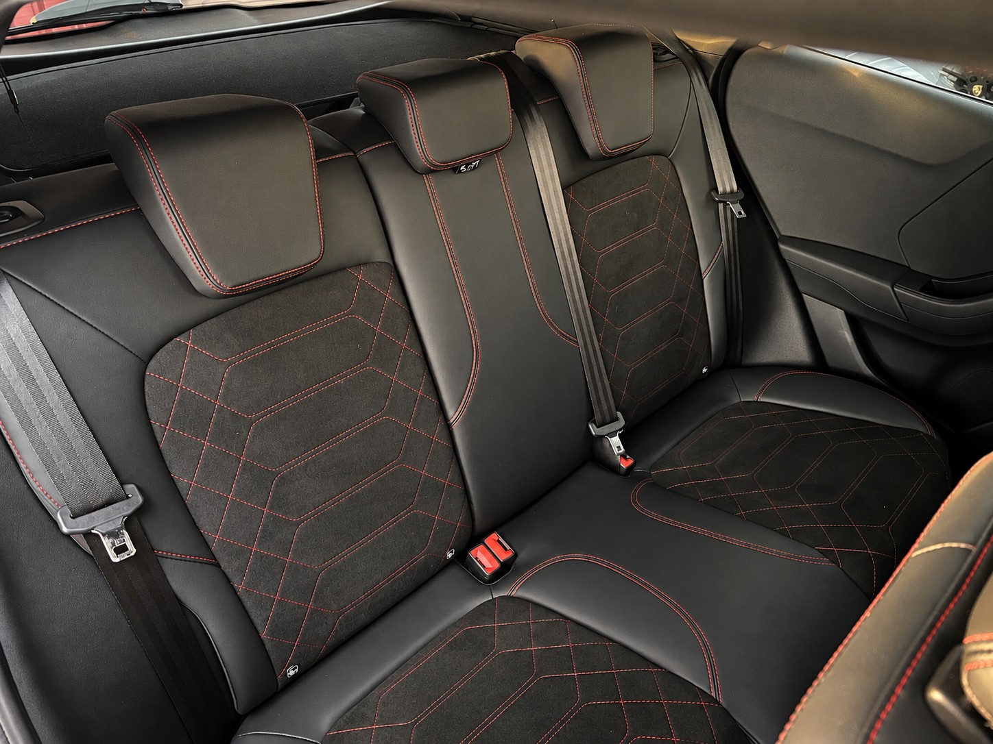 FORD Puma 1.0 MHEV ST-Line X Automat-image-8
